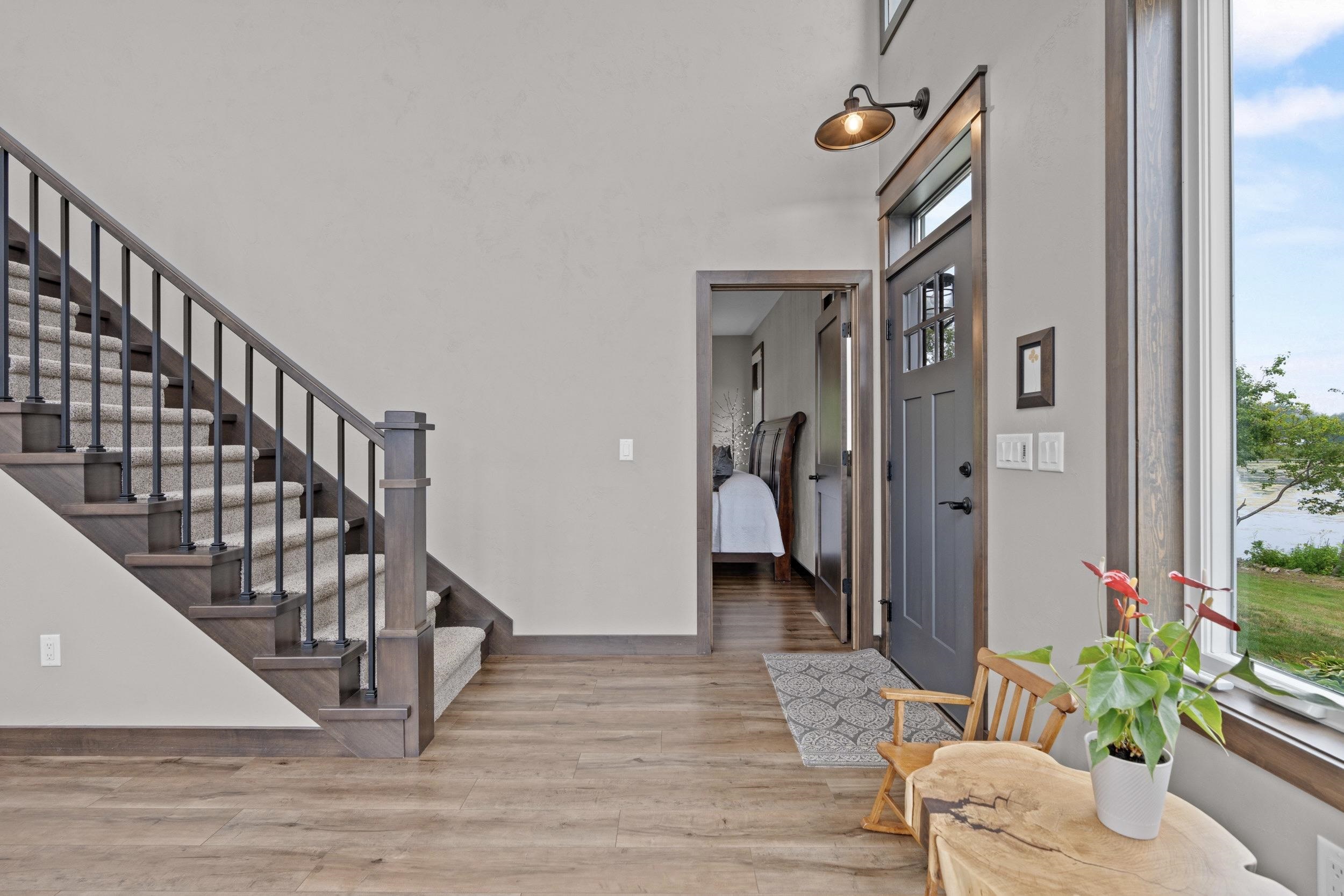 6392 LAKESHORE Road