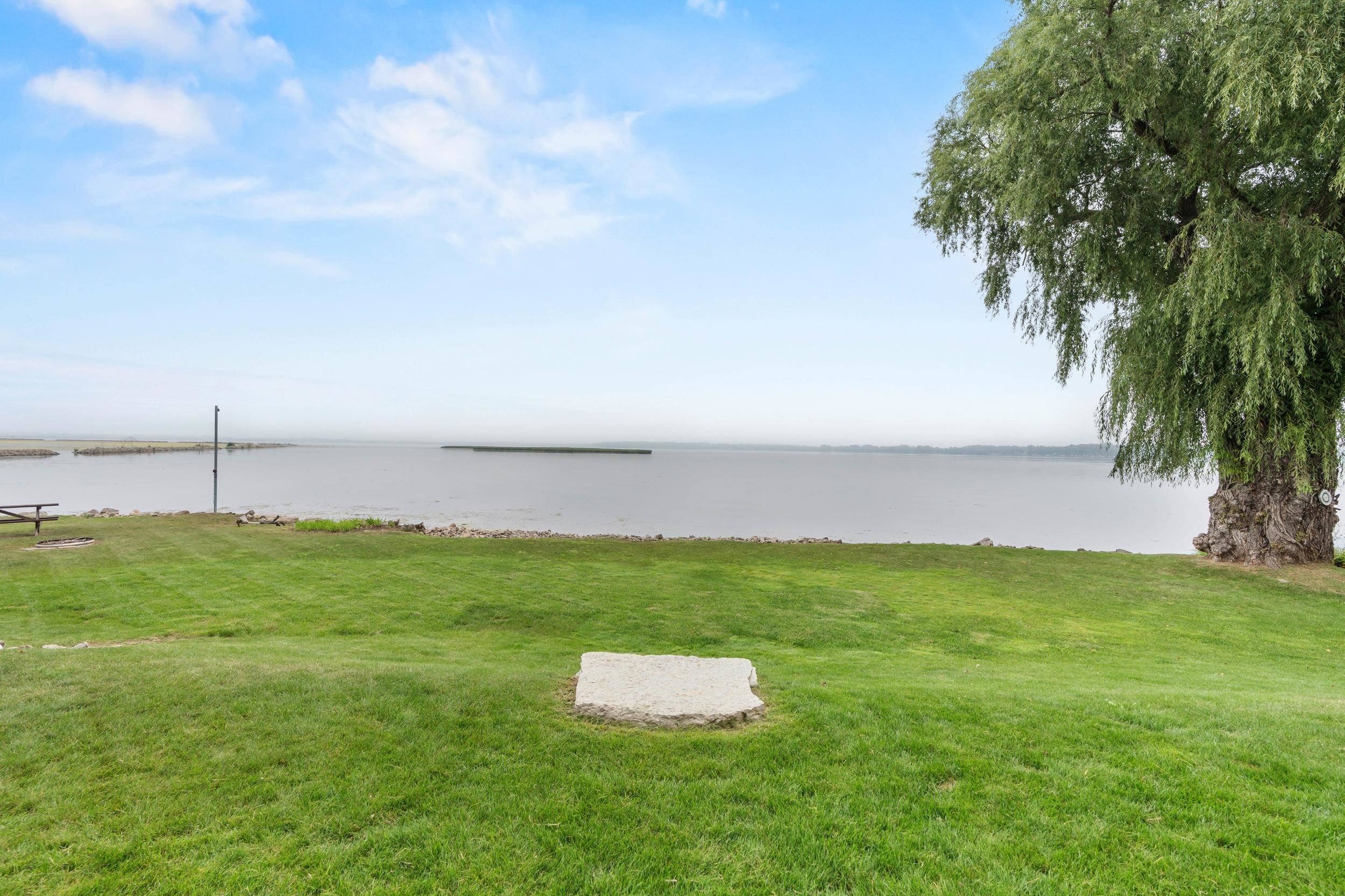 6392 LAKESHORE Road