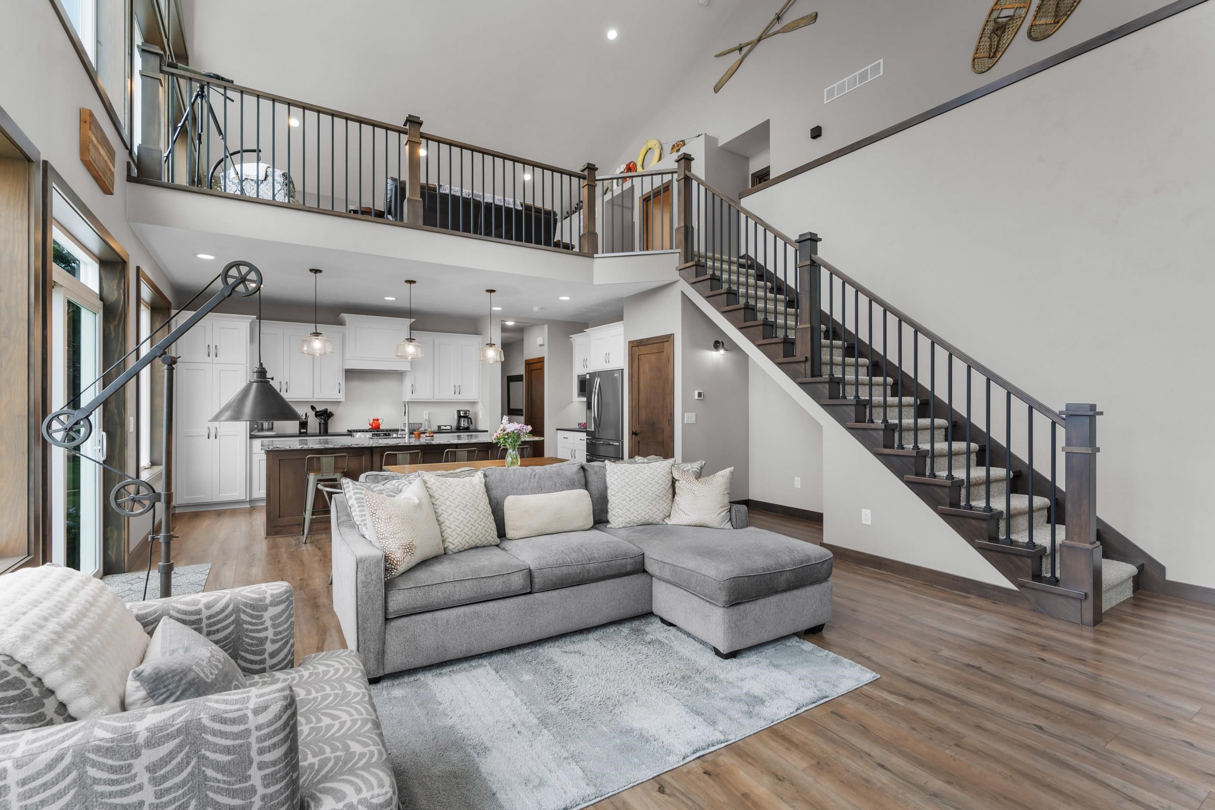 6392 LAKESHORE Road