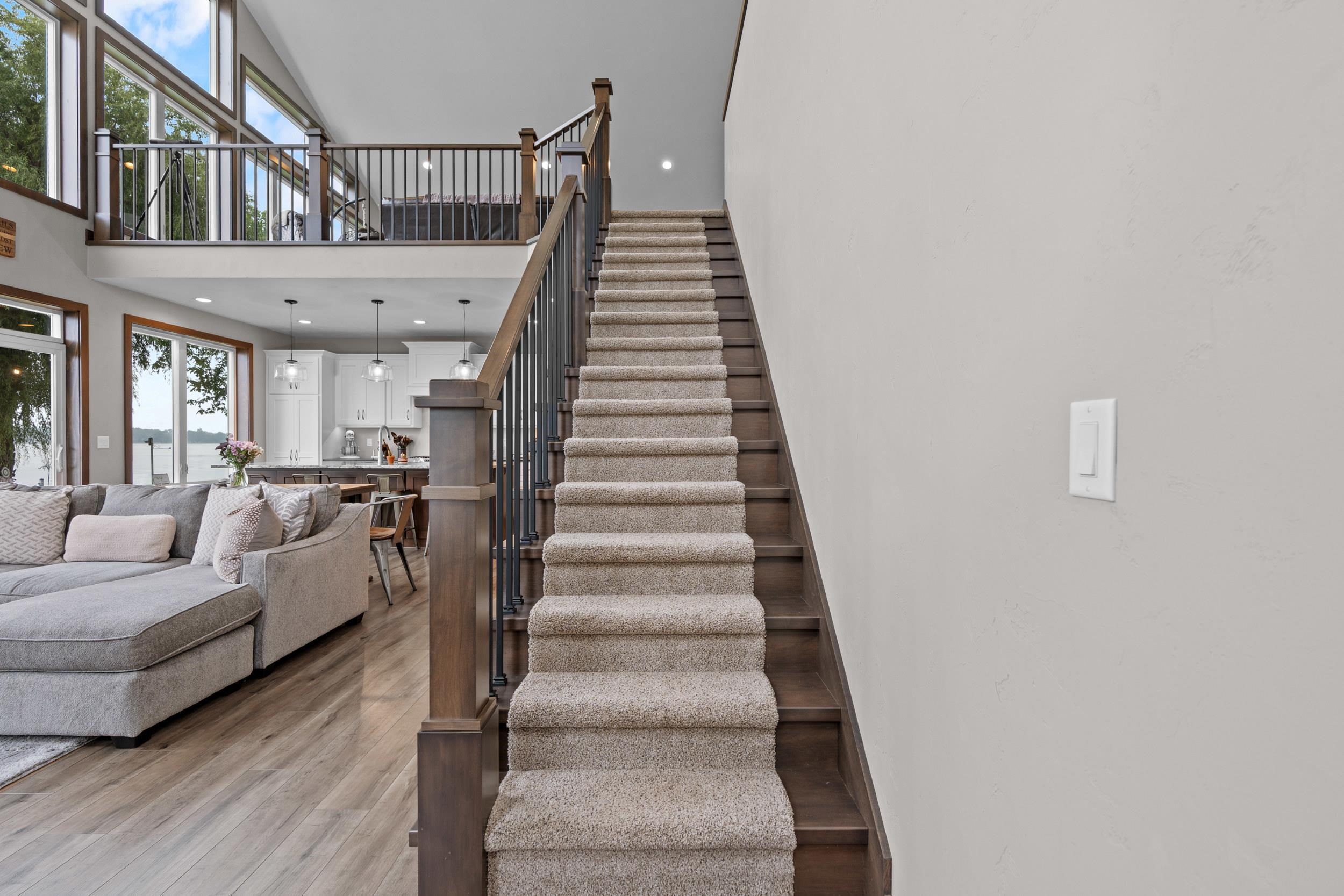 6392 LAKESHORE Road