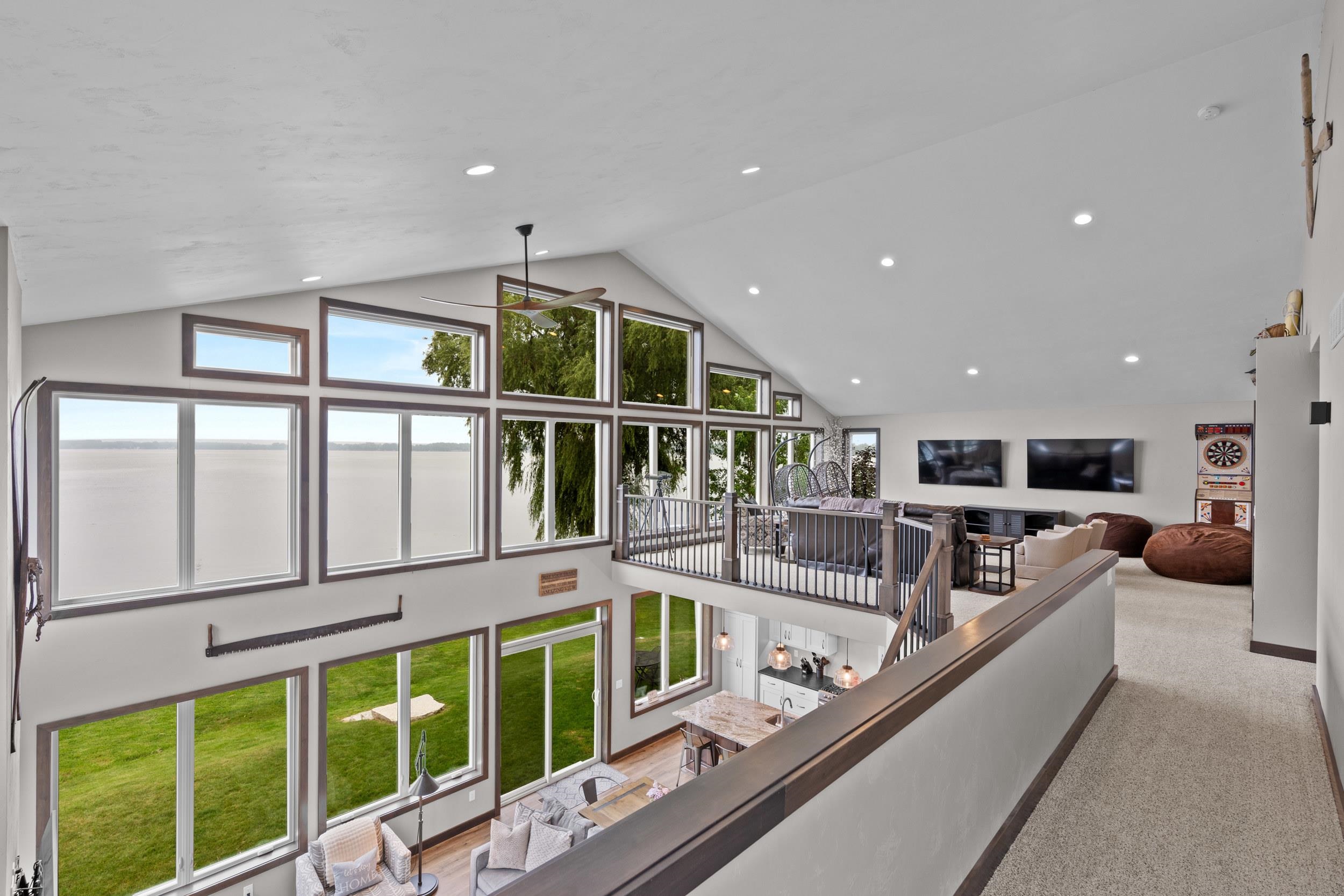 6392 LAKESHORE Road