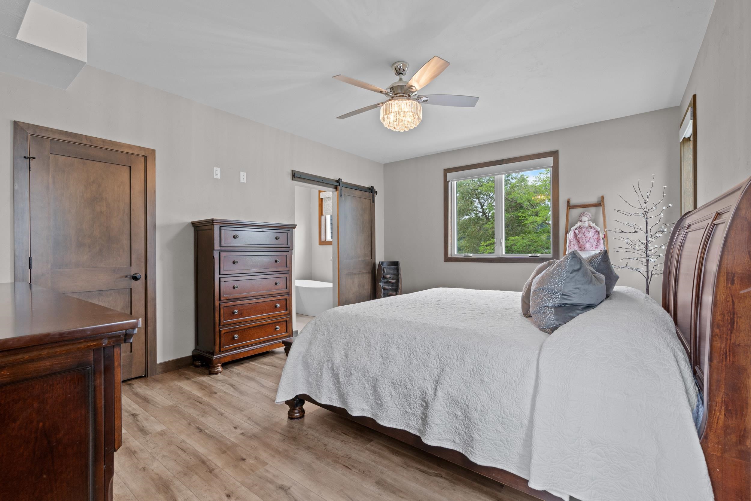 6392 LAKESHORE Road