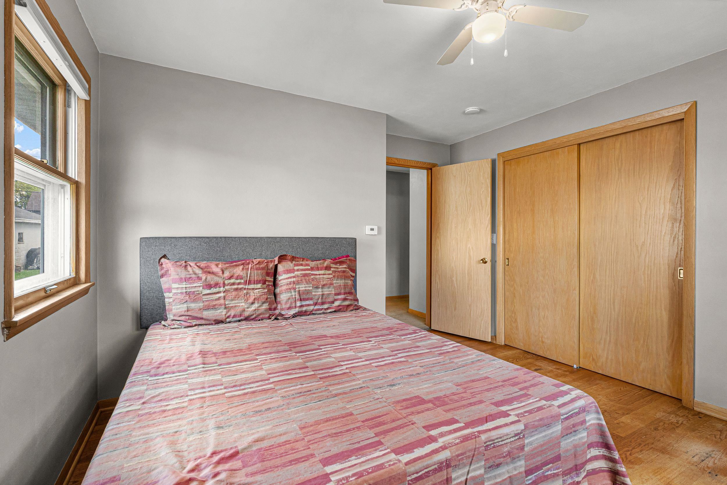 123 W 8TH Street