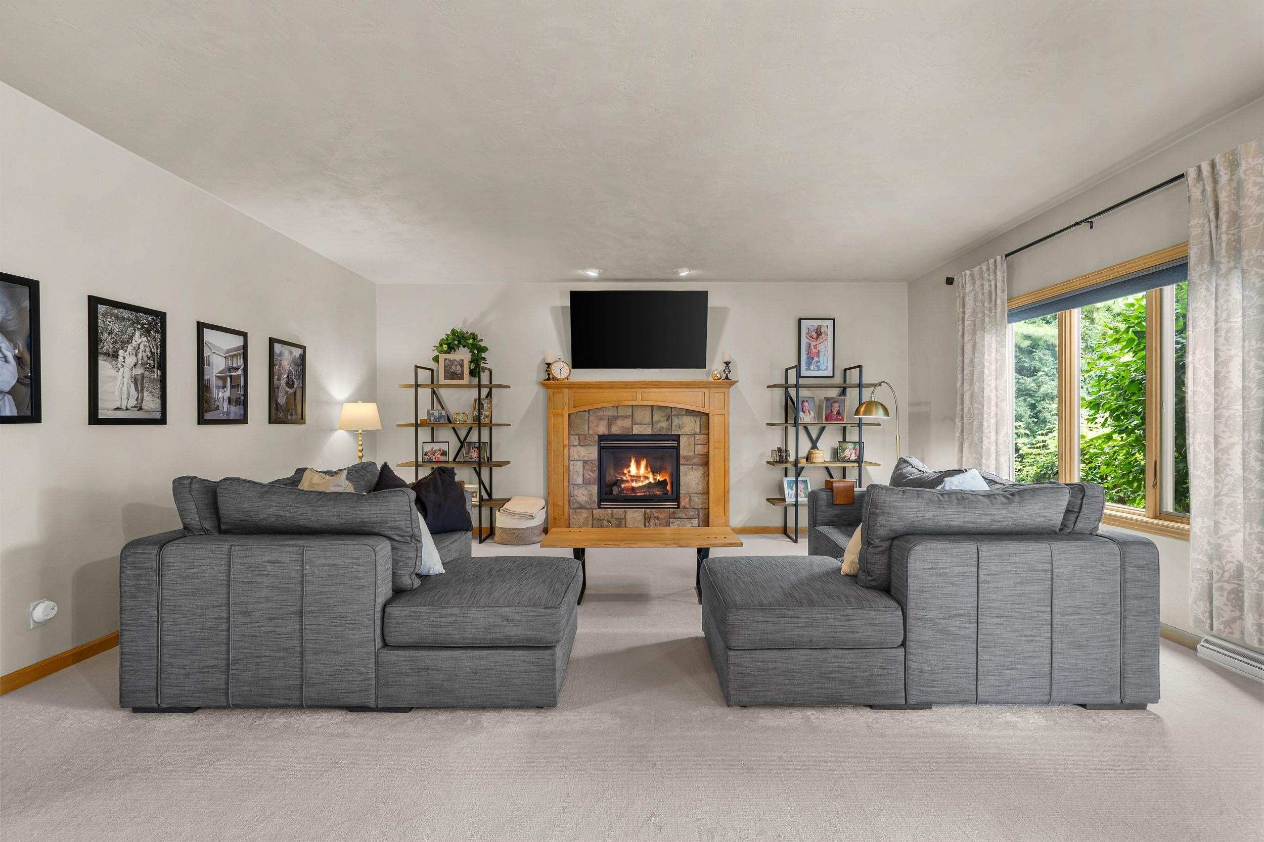 W6571 AUSTIN Drive