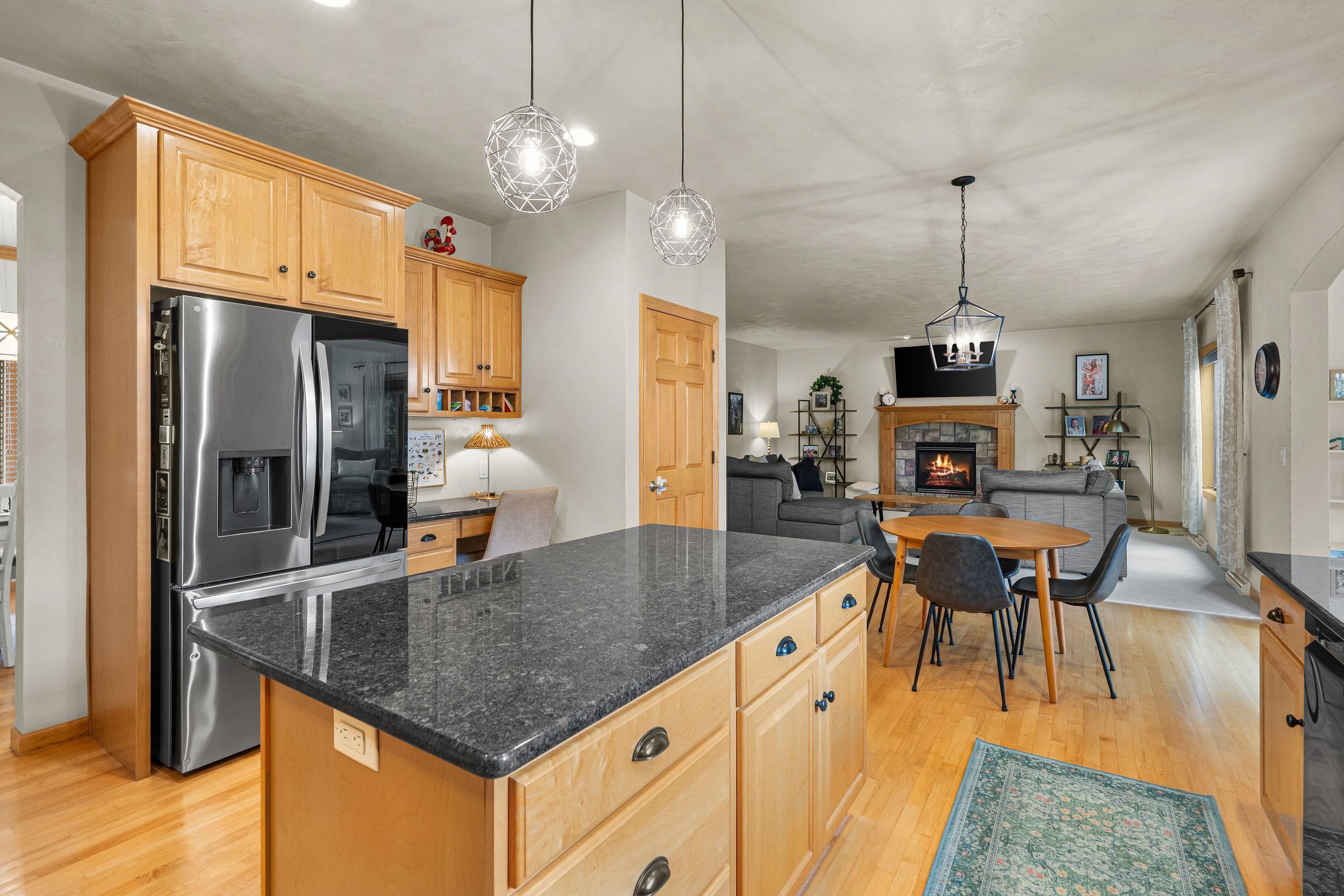 W6571 AUSTIN Drive
