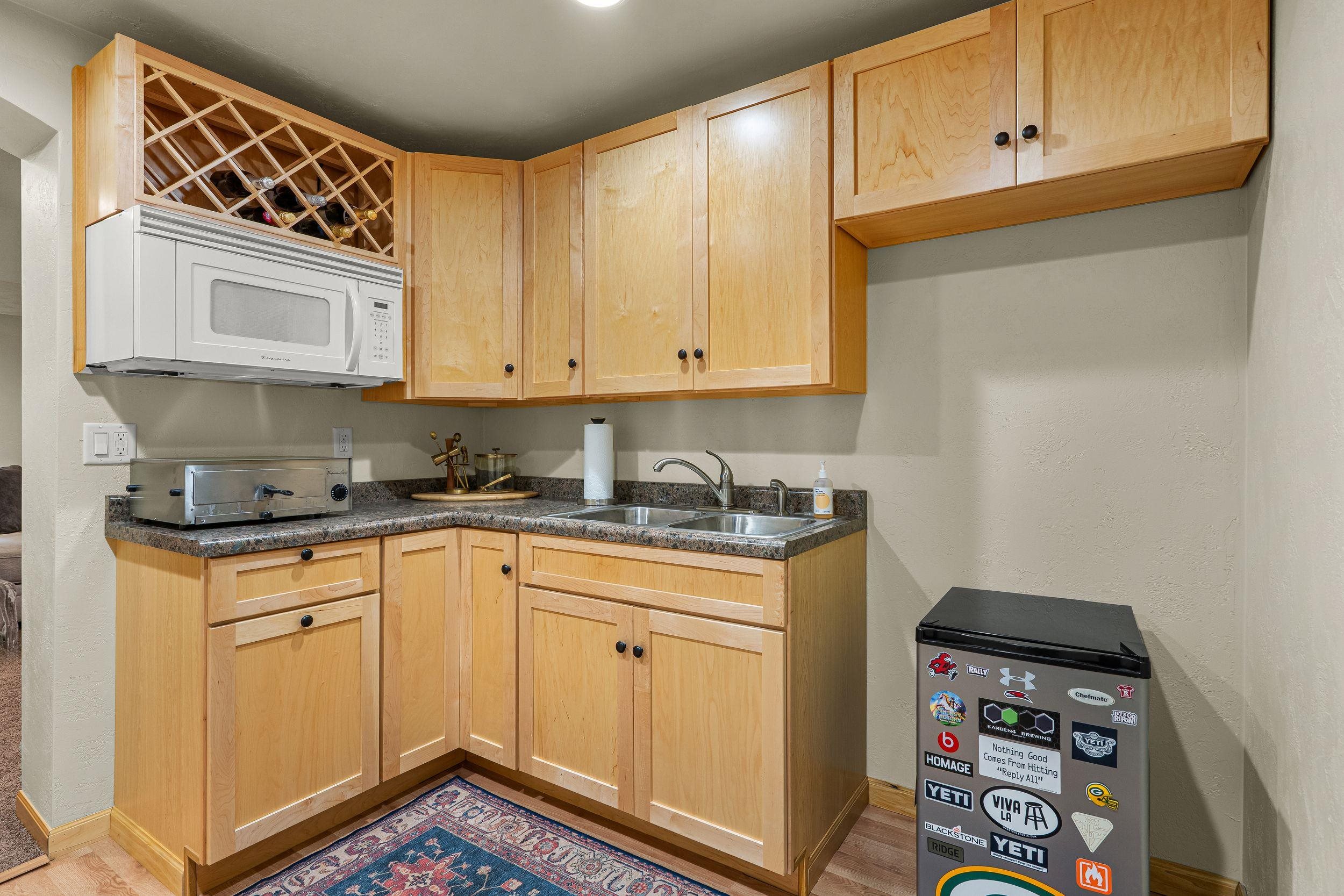 W6571 AUSTIN Drive
