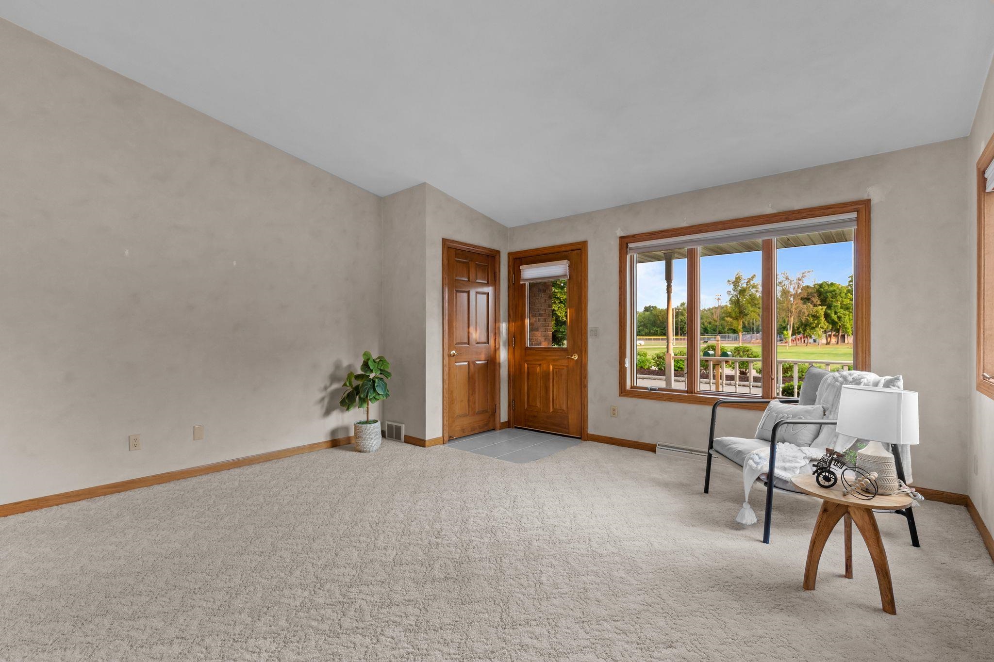 303 PARKVIEW Lane