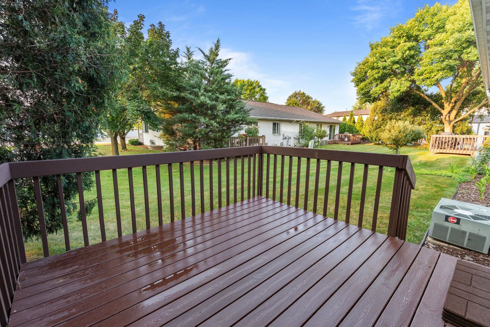 303 PARKVIEW Lane