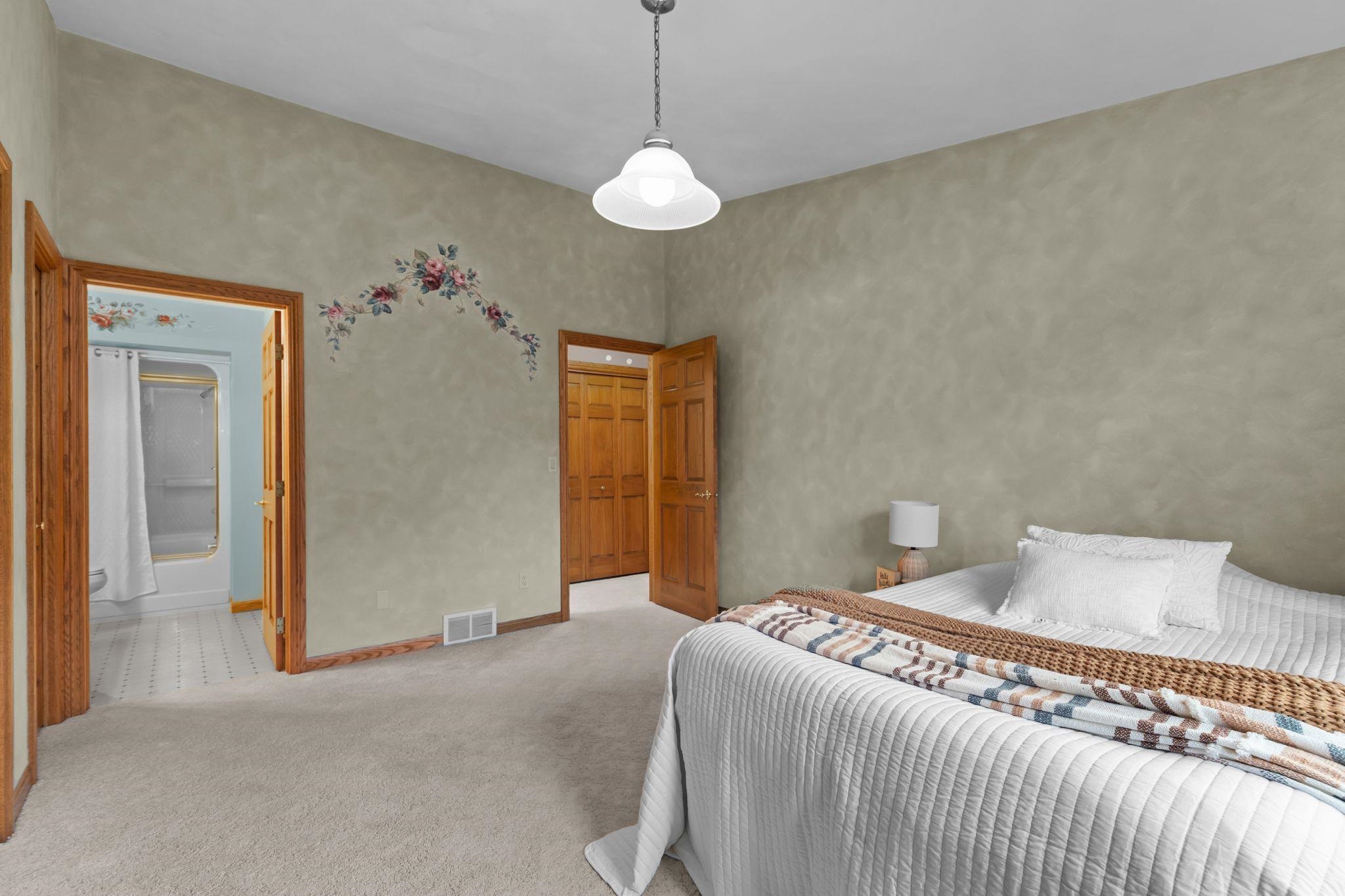 303 PARKVIEW Lane