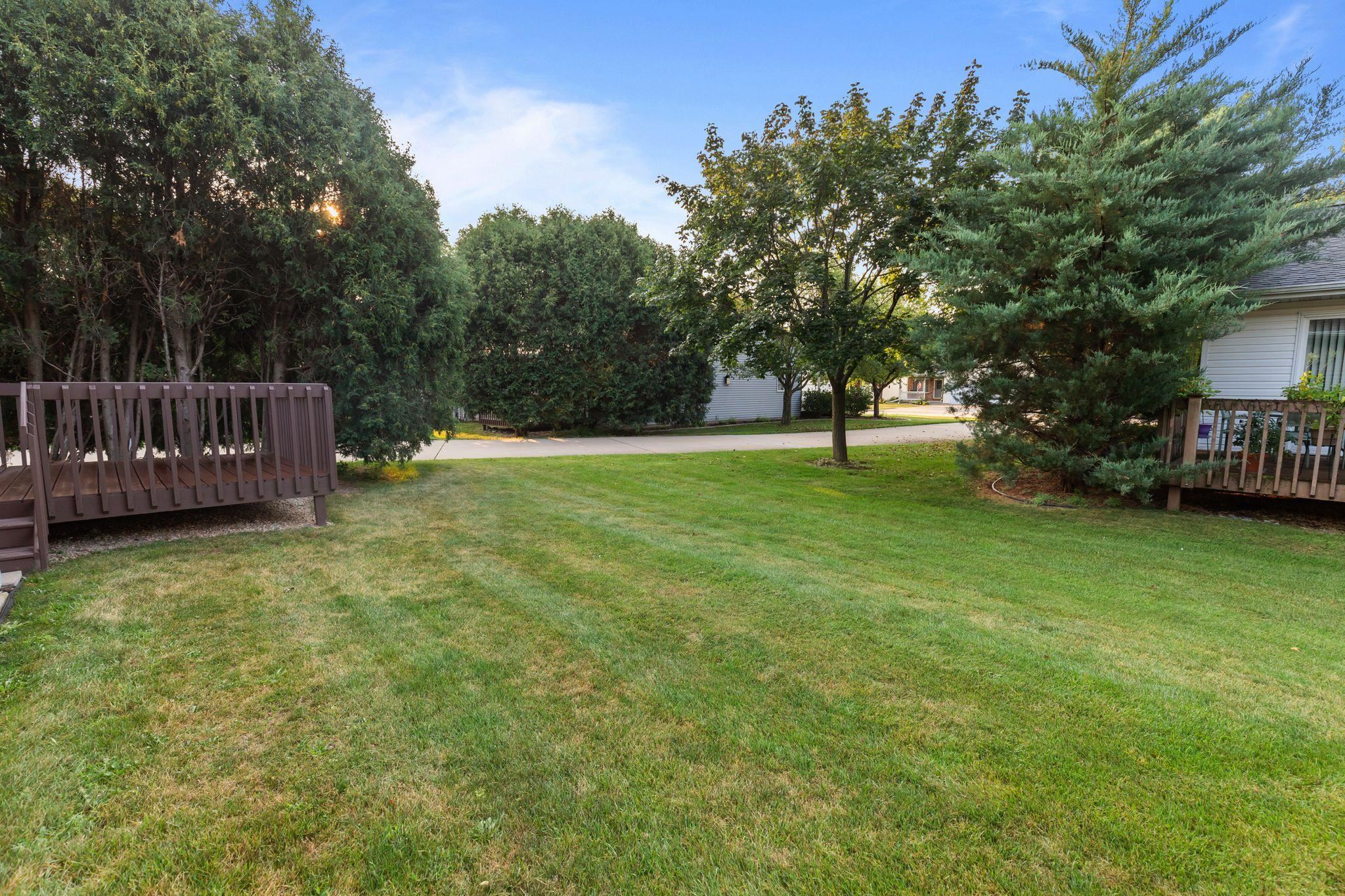 303 PARKVIEW Lane