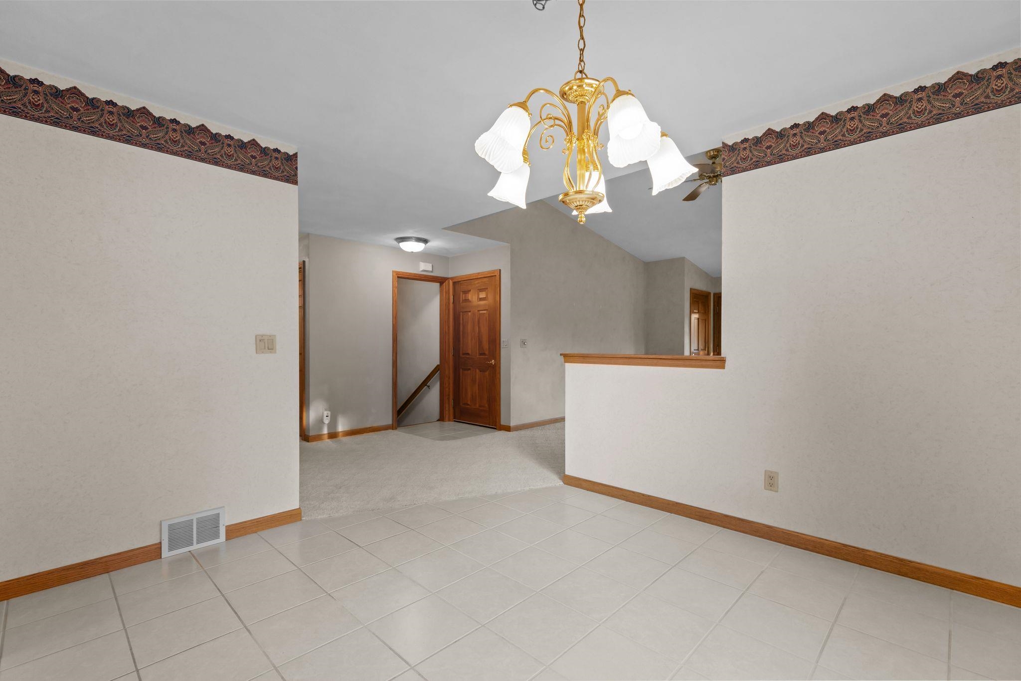 303 PARKVIEW Lane