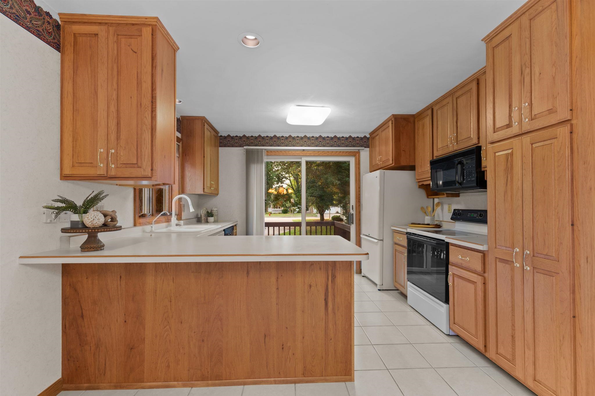 303 PARKVIEW Lane