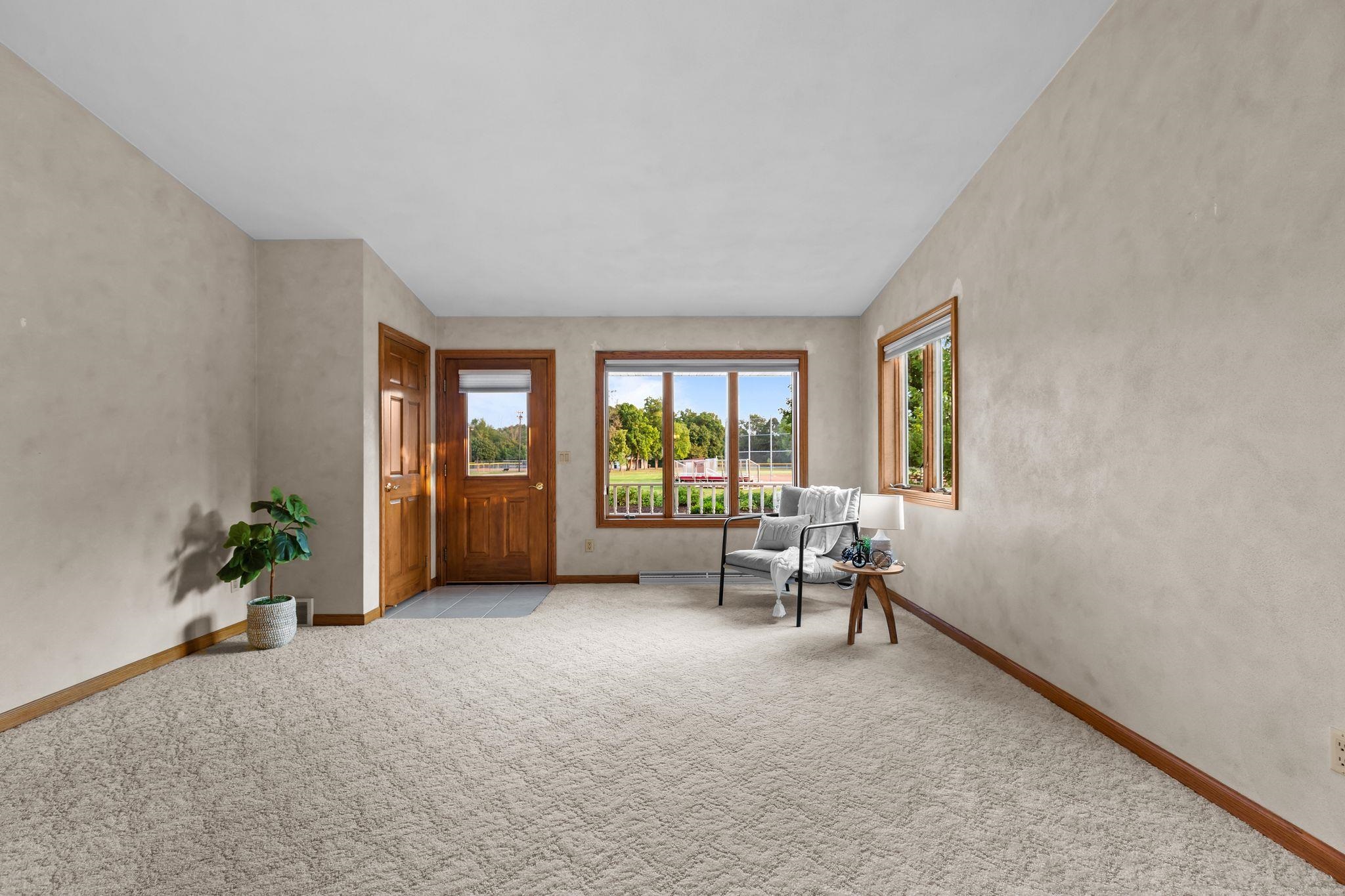 303 PARKVIEW Lane