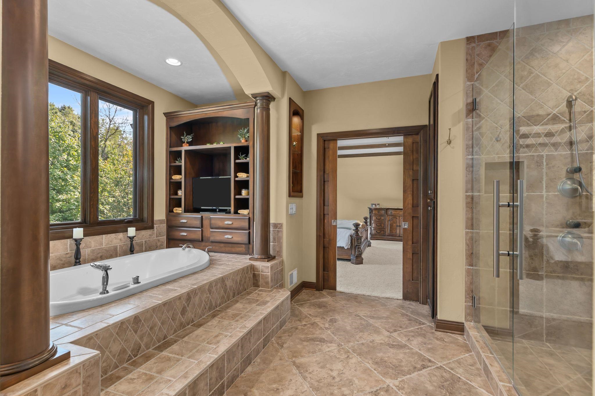 417 HIDDEN RIDGES Way