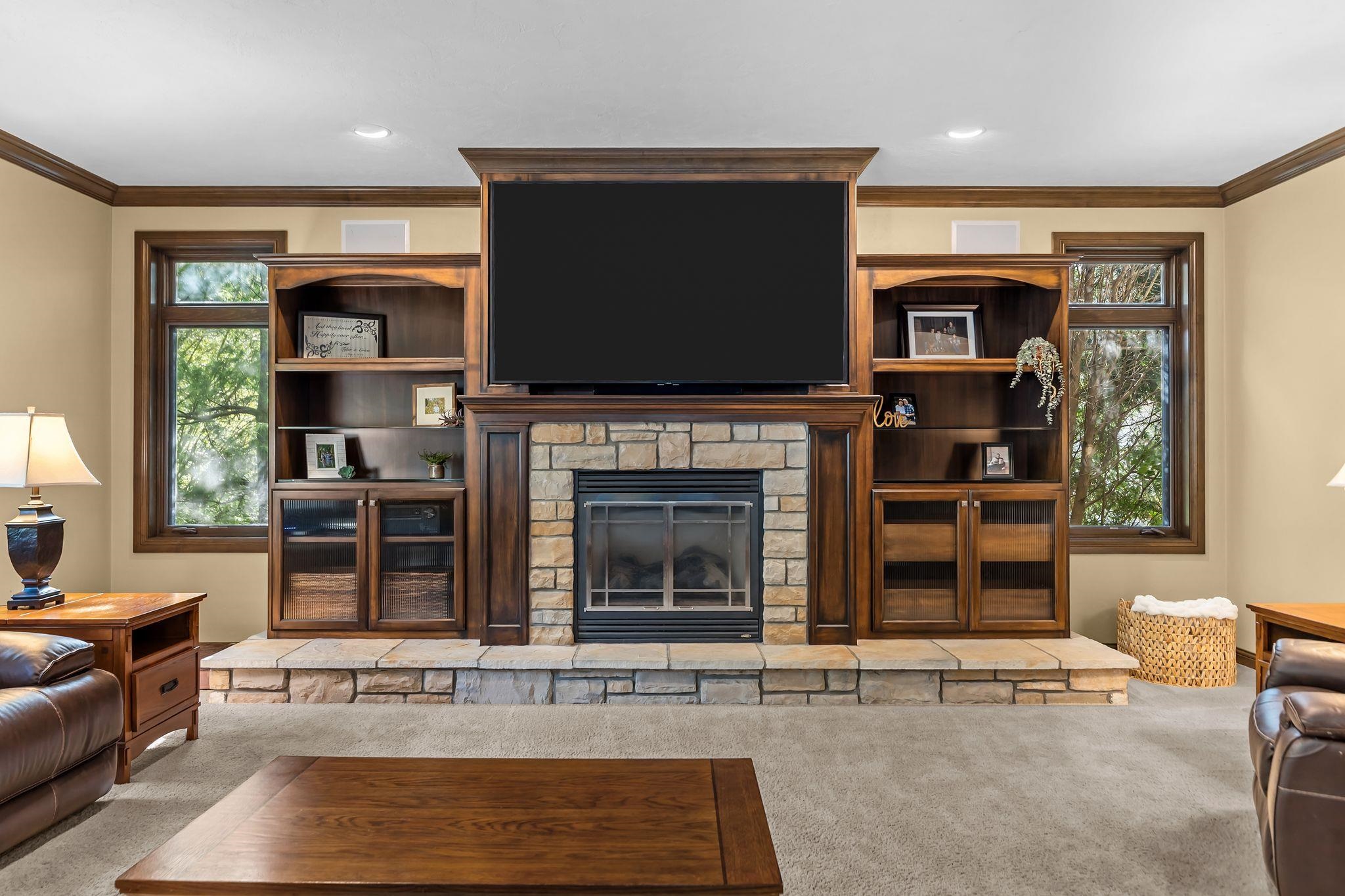 417 HIDDEN RIDGES Way