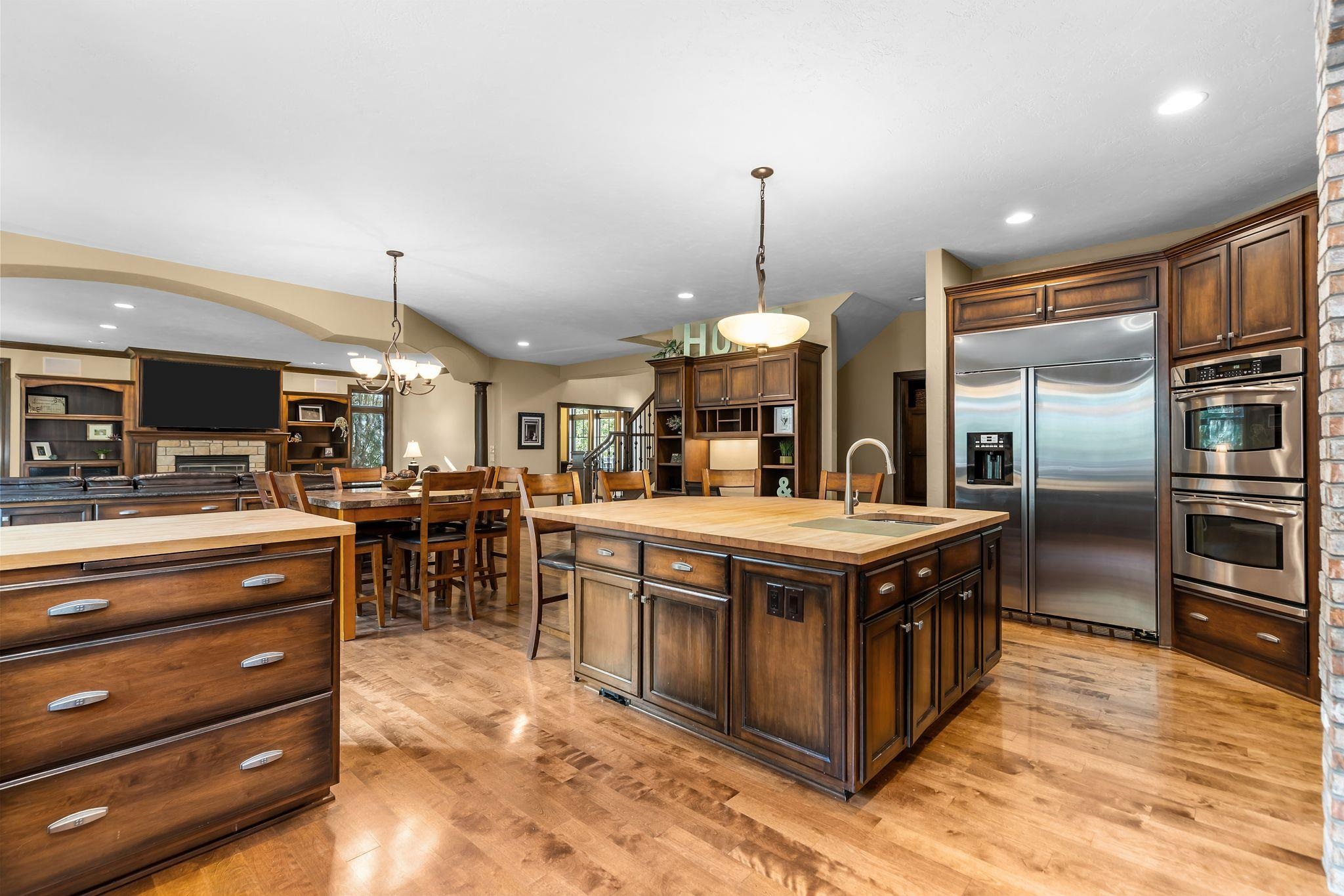 417 HIDDEN RIDGES Way