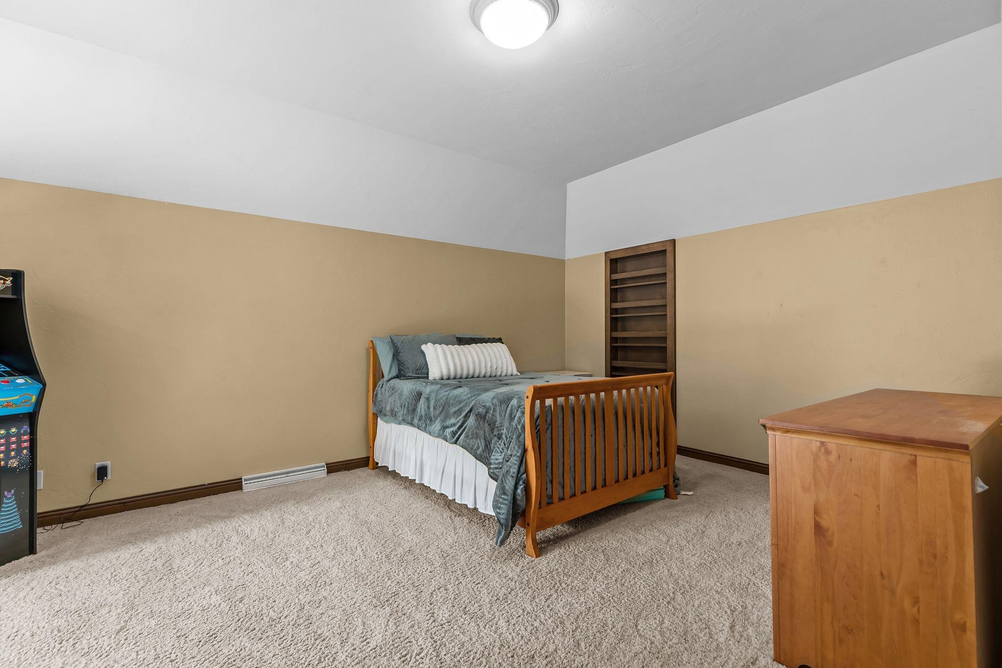 417 HIDDEN RIDGES Way