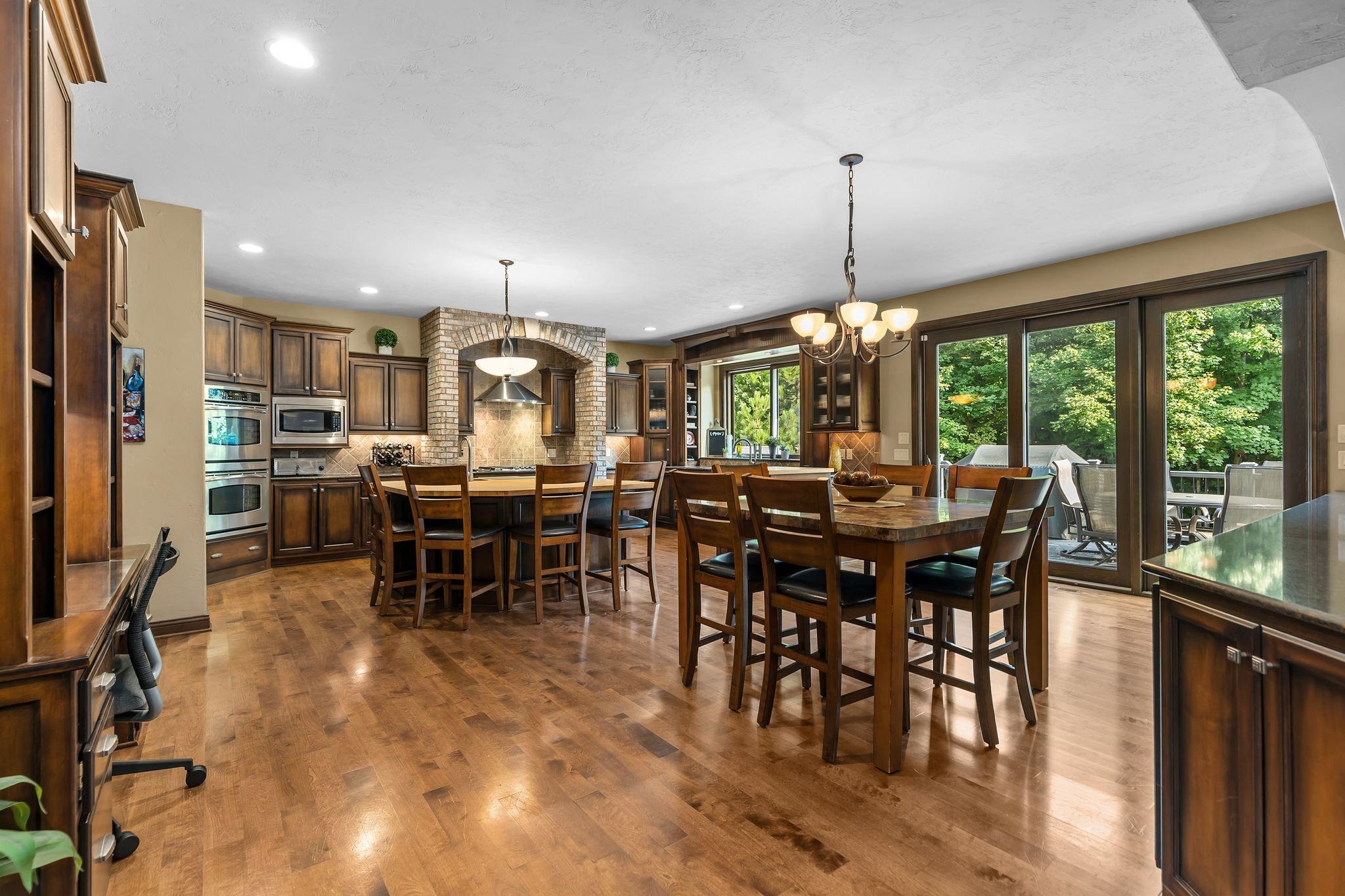 417 HIDDEN RIDGES Way