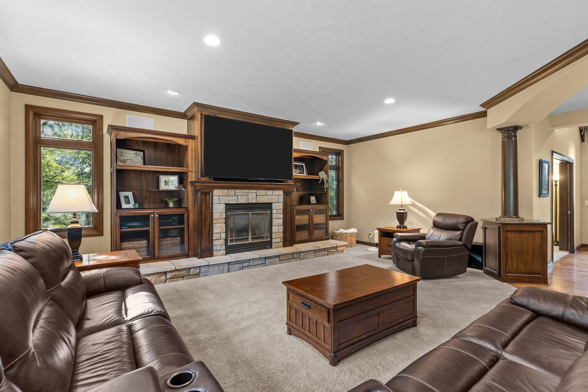 417 HIDDEN RIDGES Way