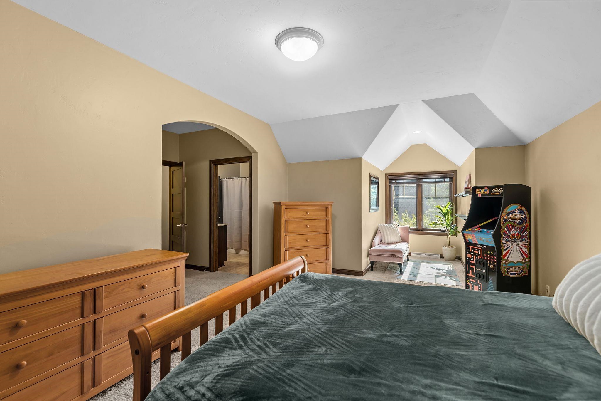 417 HIDDEN RIDGES Way