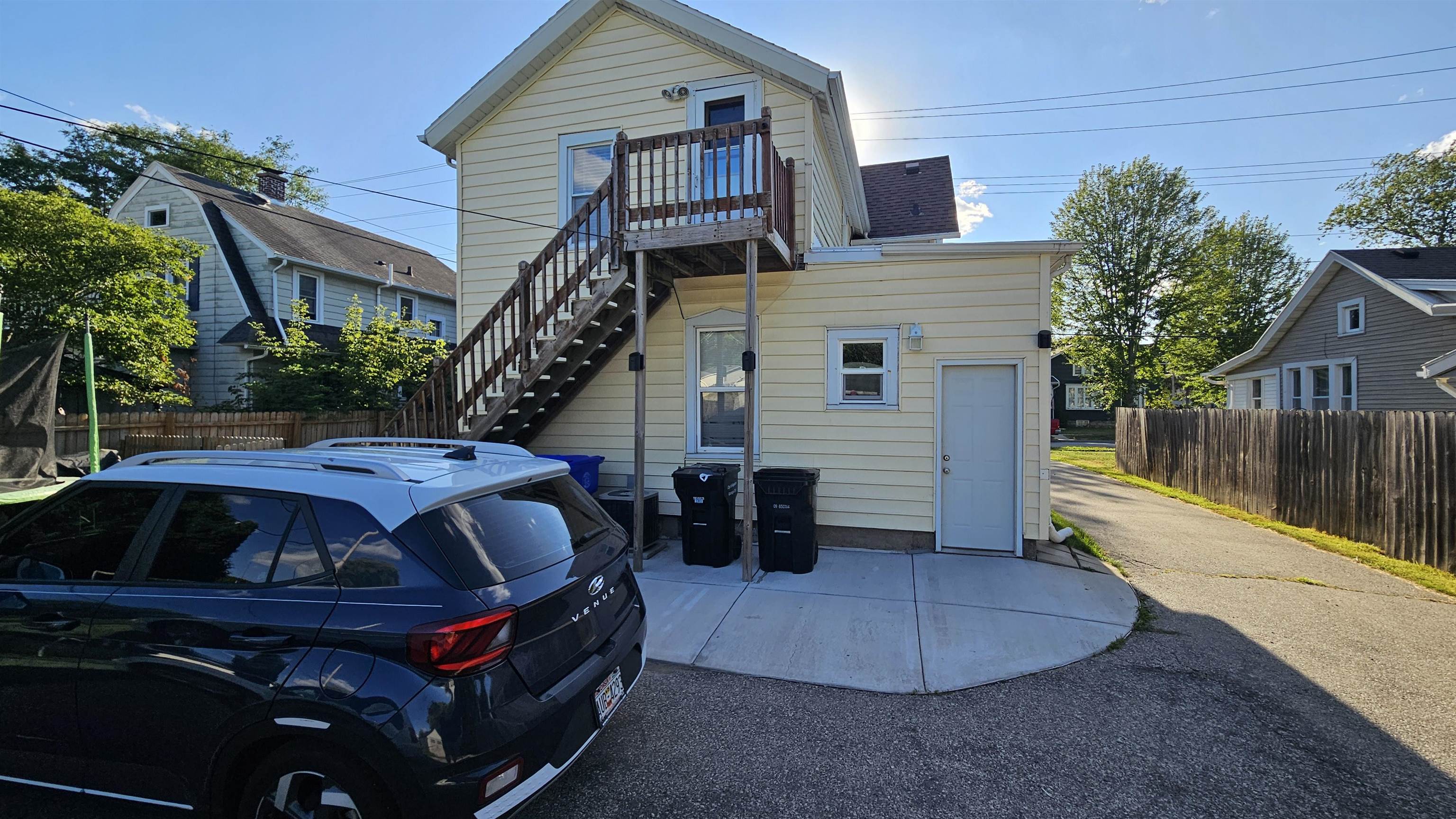 714 N DURKEE Street