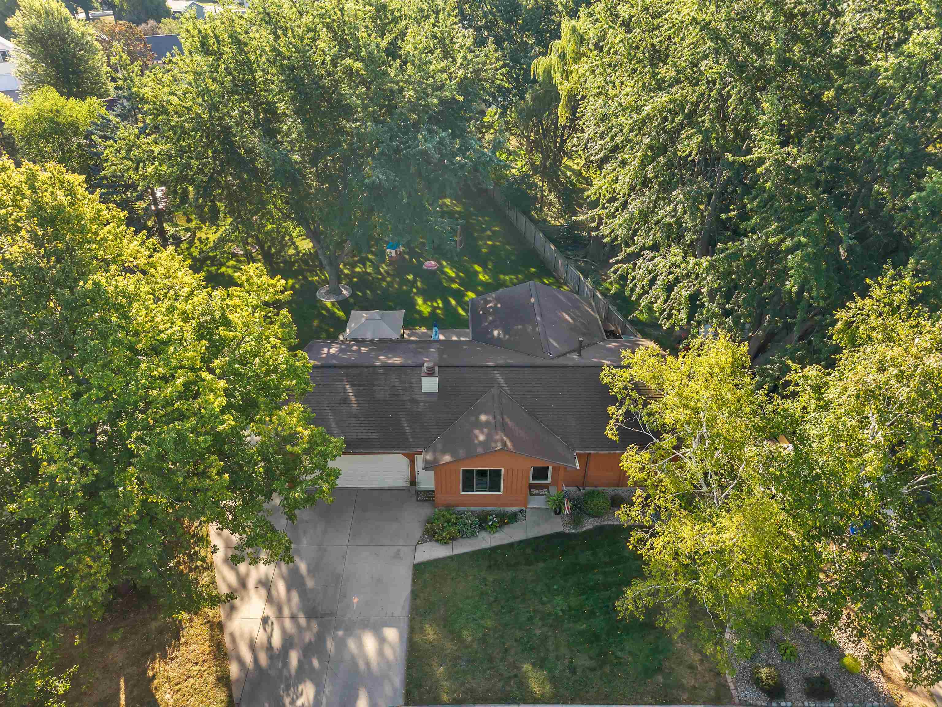 2108 S HORIZON Drive