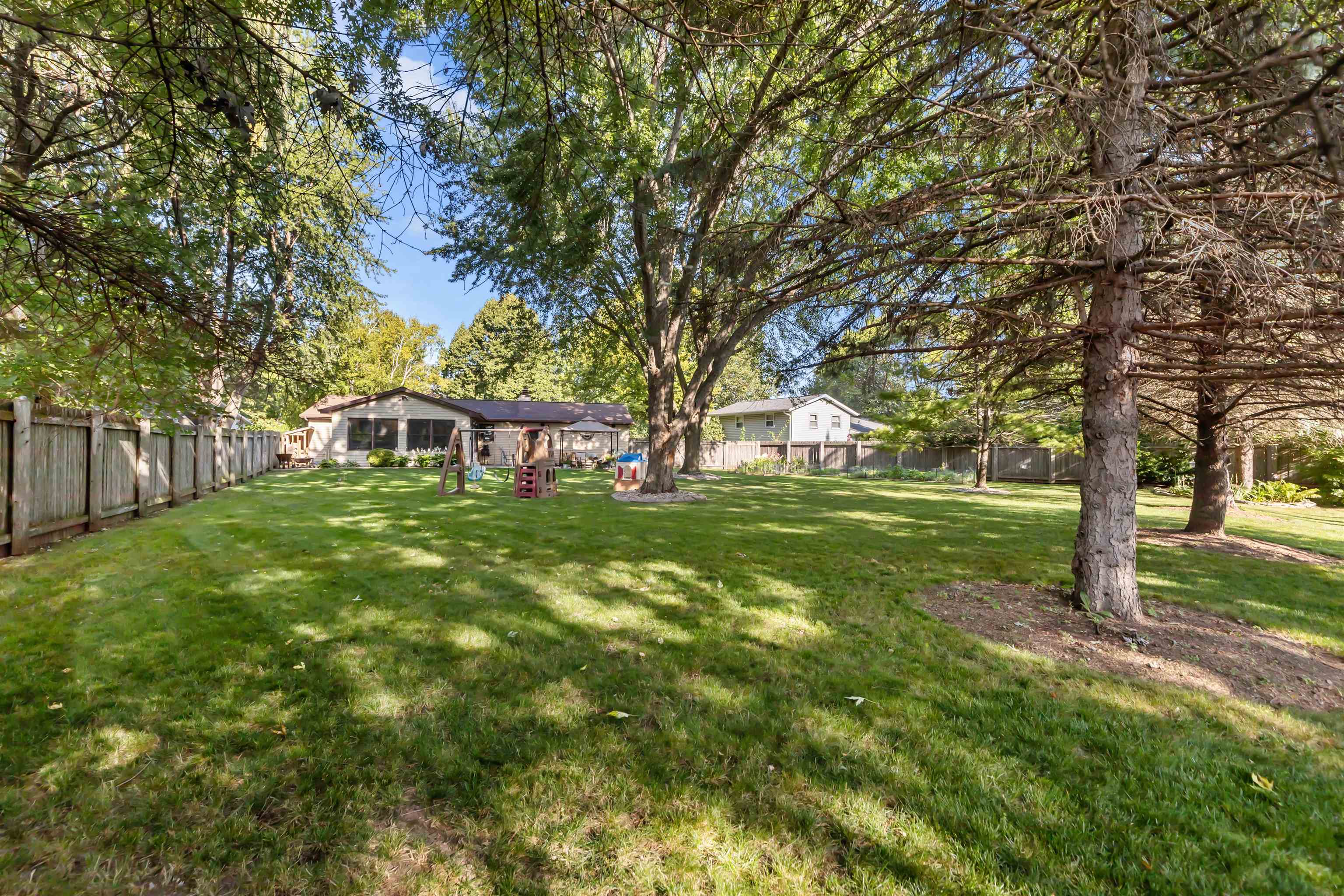 2108 S HORIZON Drive
