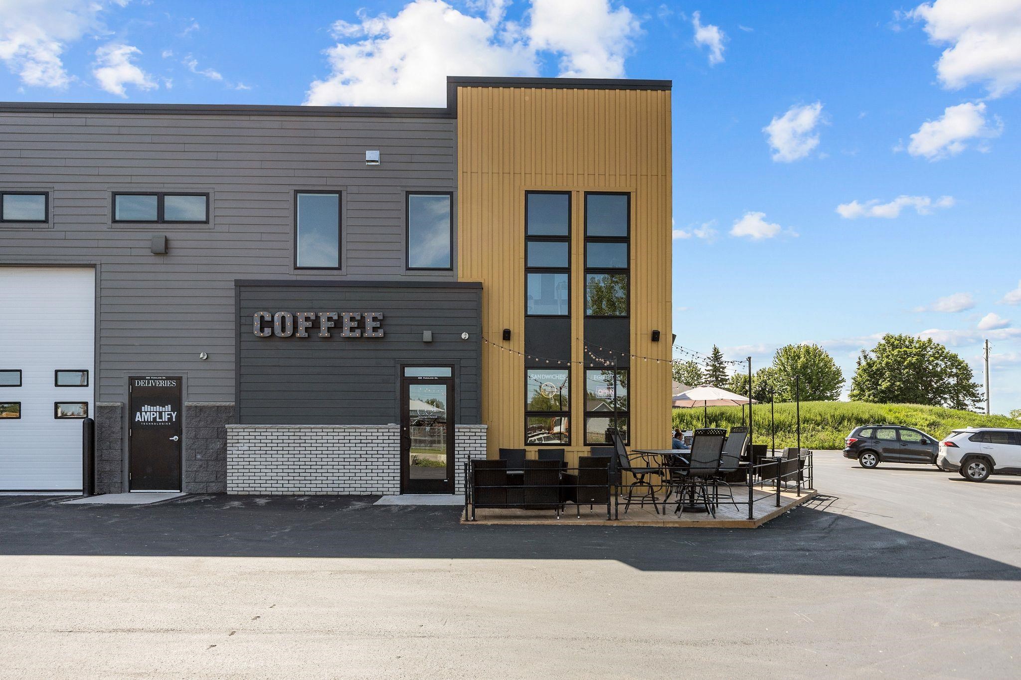 390 E FARMLAND Drive Unit: 213