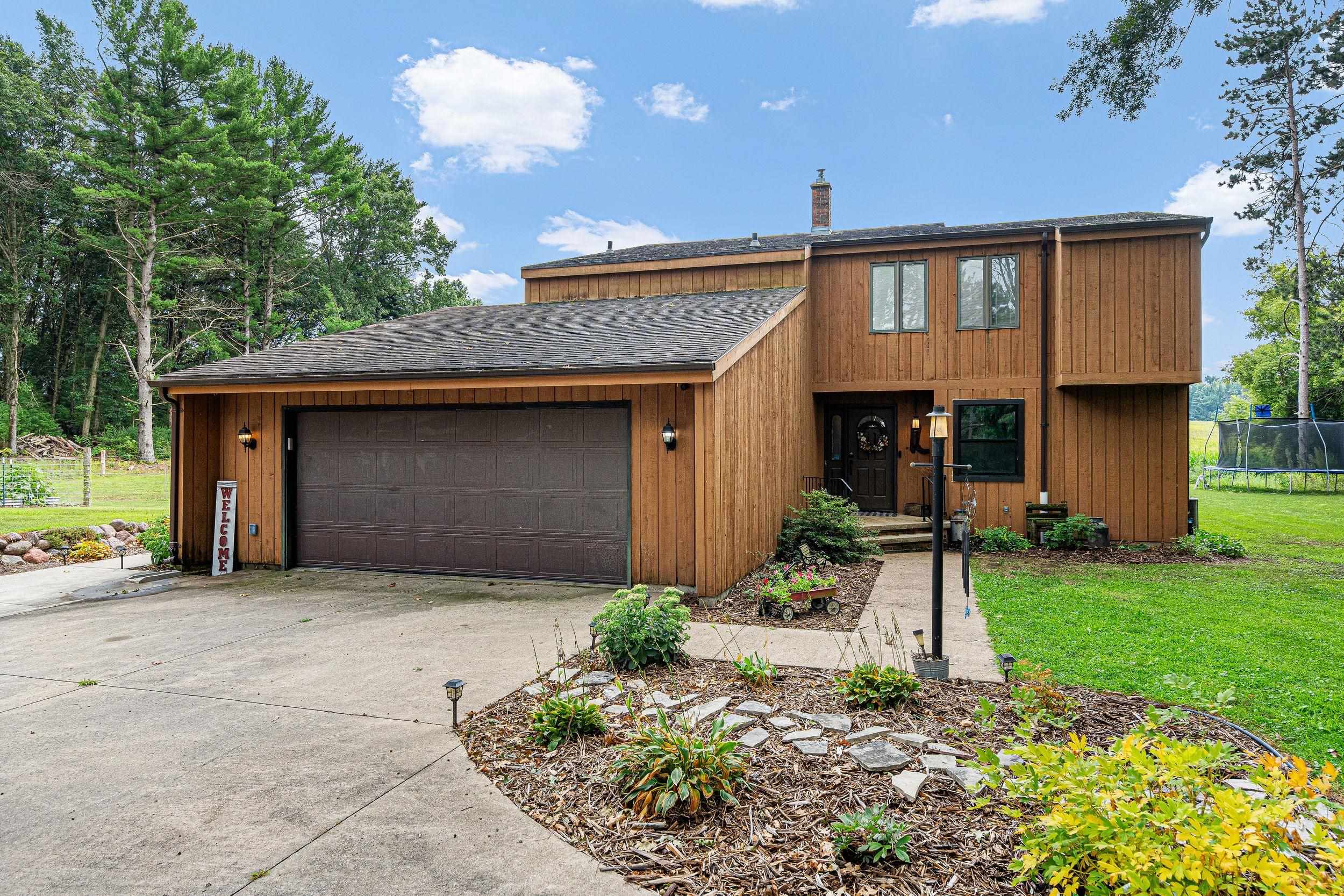 E8643 PINE VALLEY Lane