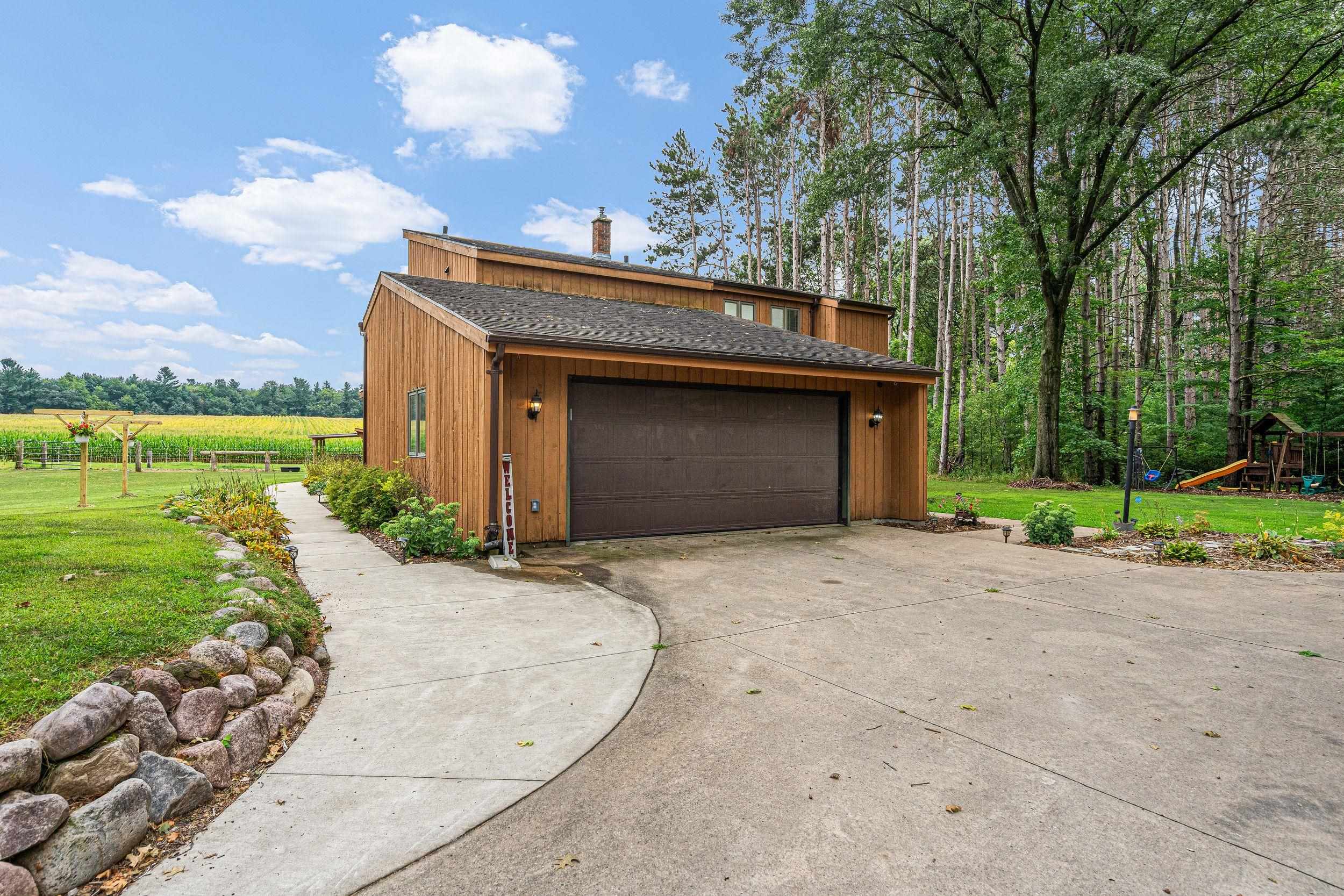 E8643 PINE VALLEY Lane