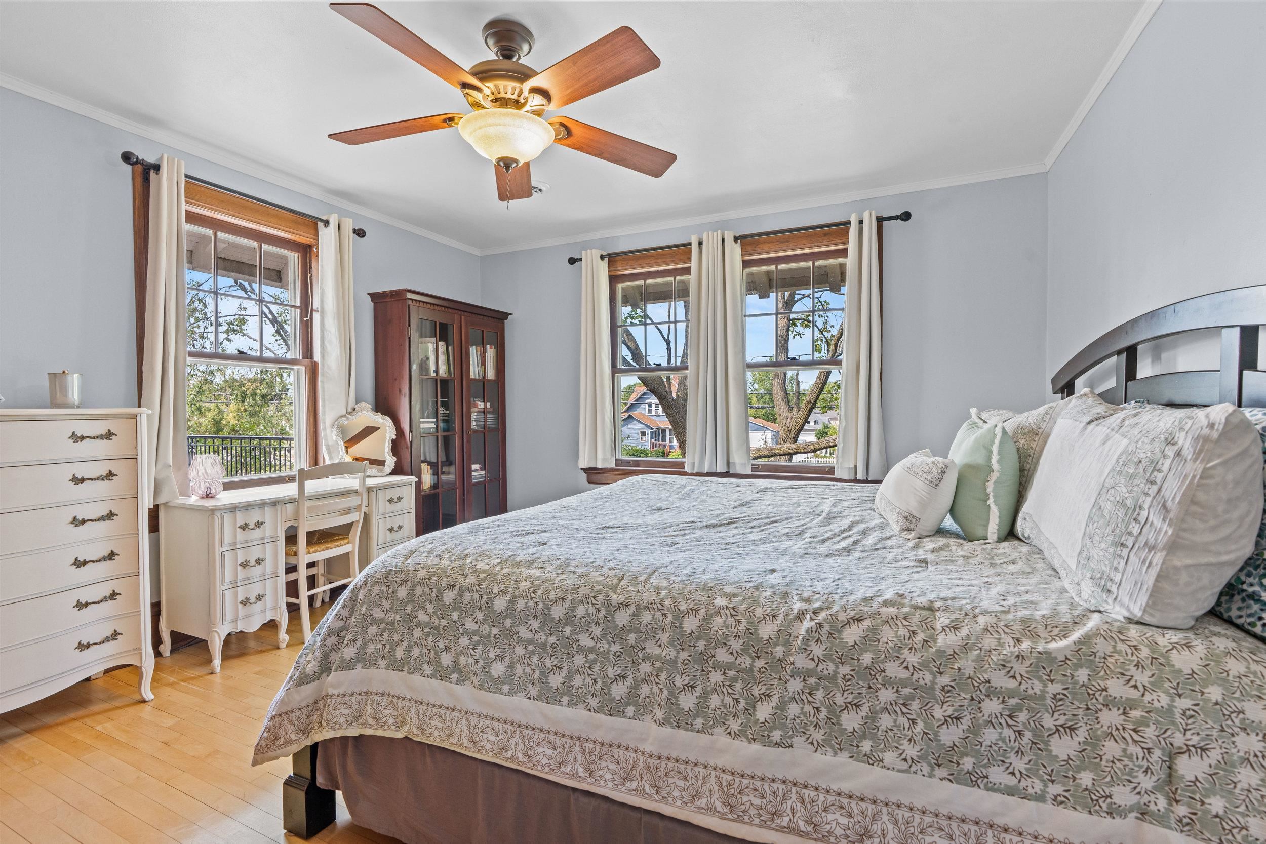 428 9TH Street