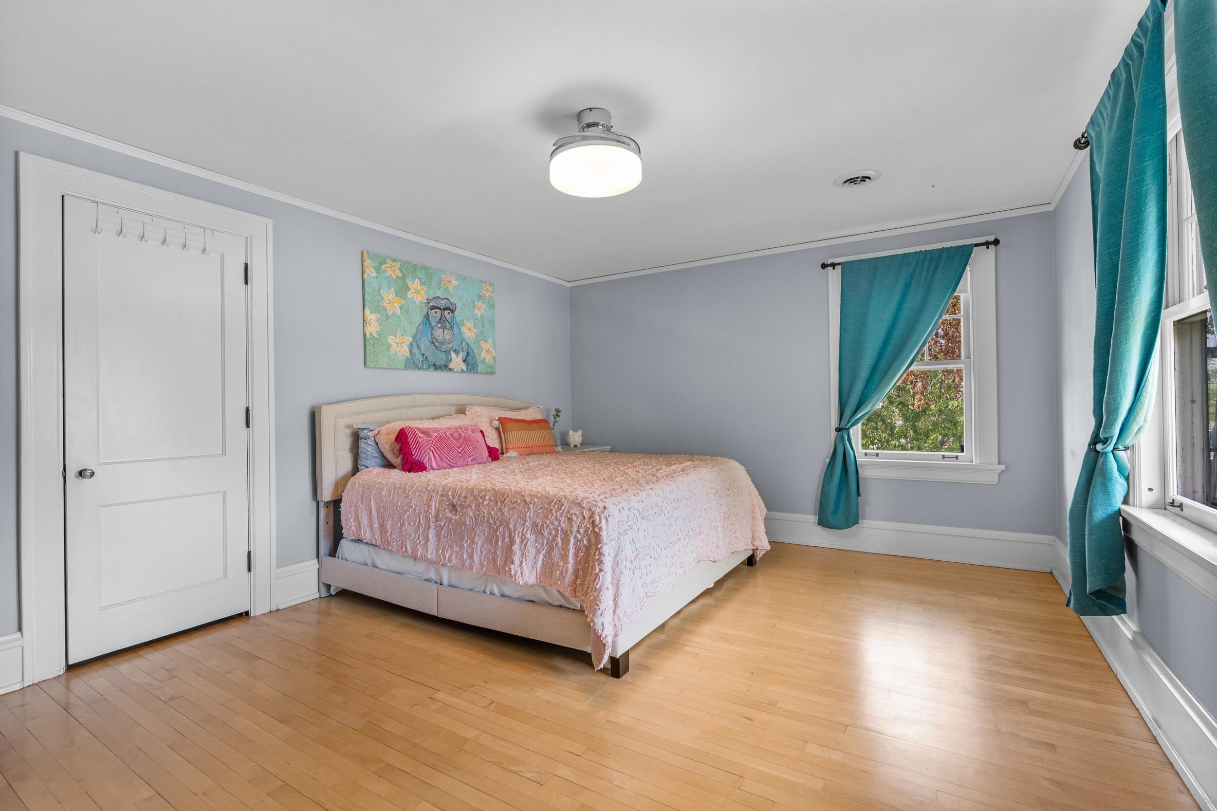 428 9TH Street