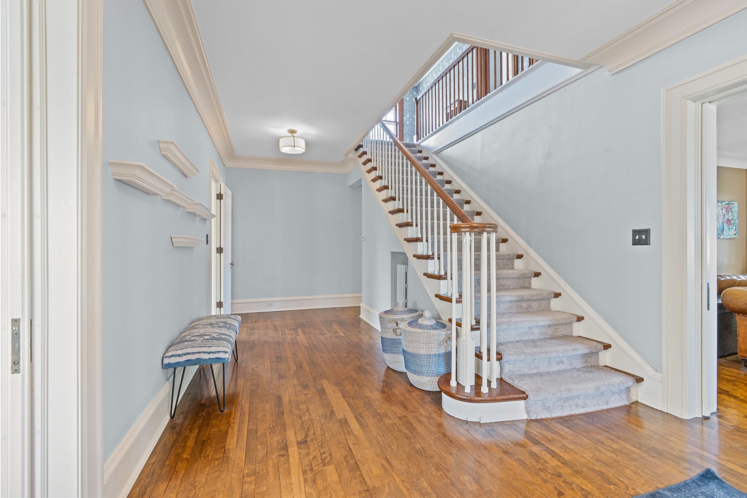 428 9TH Street
