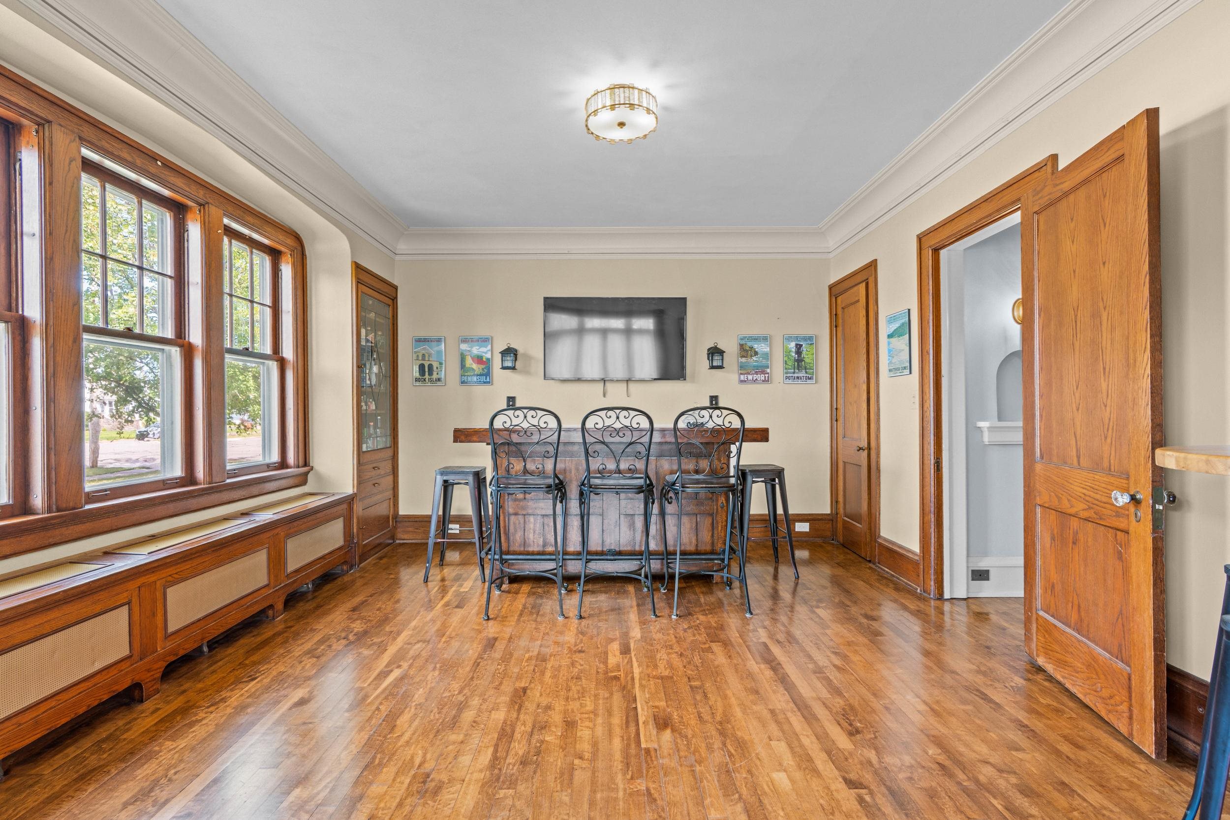 428 9TH Street