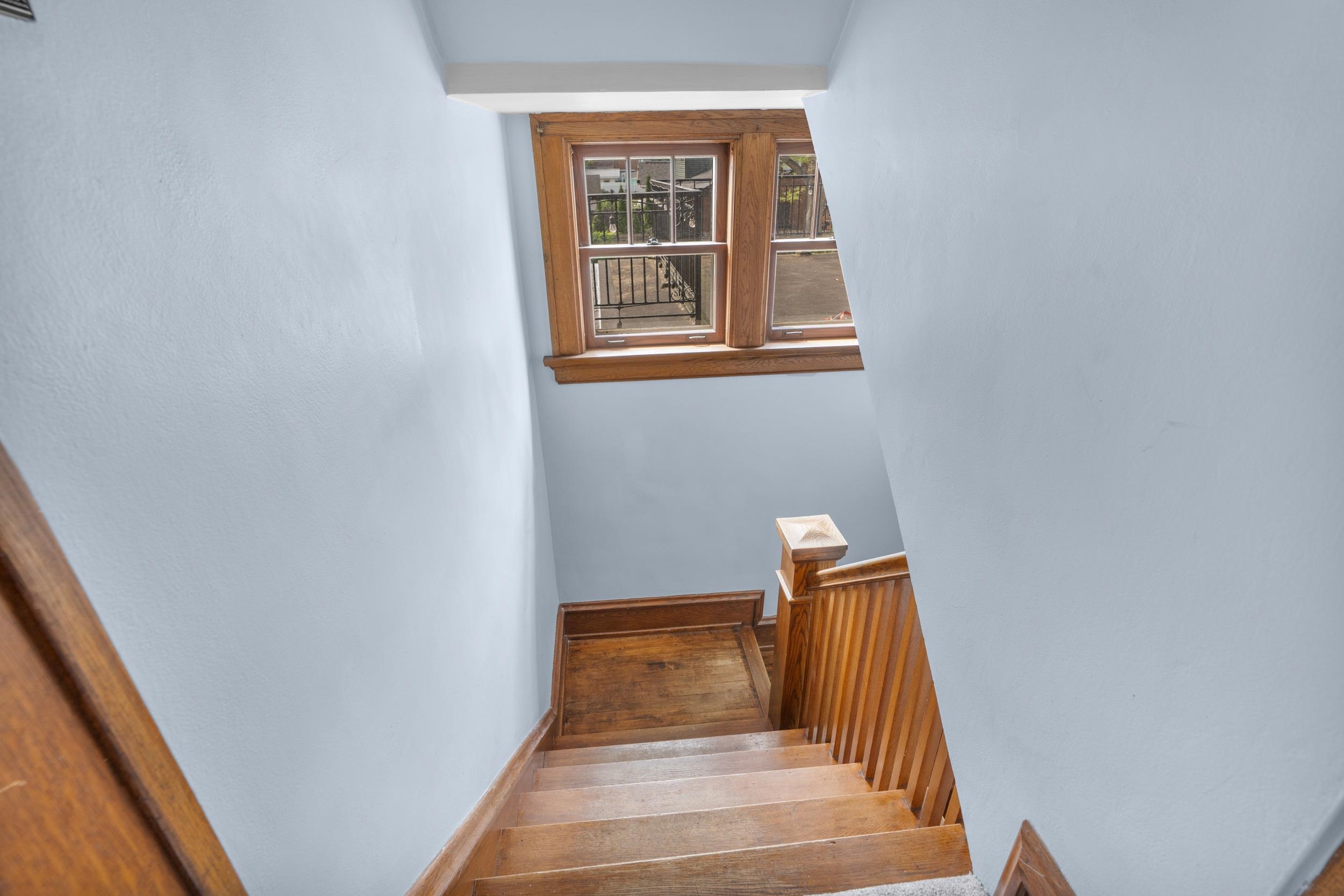 428 9TH Street