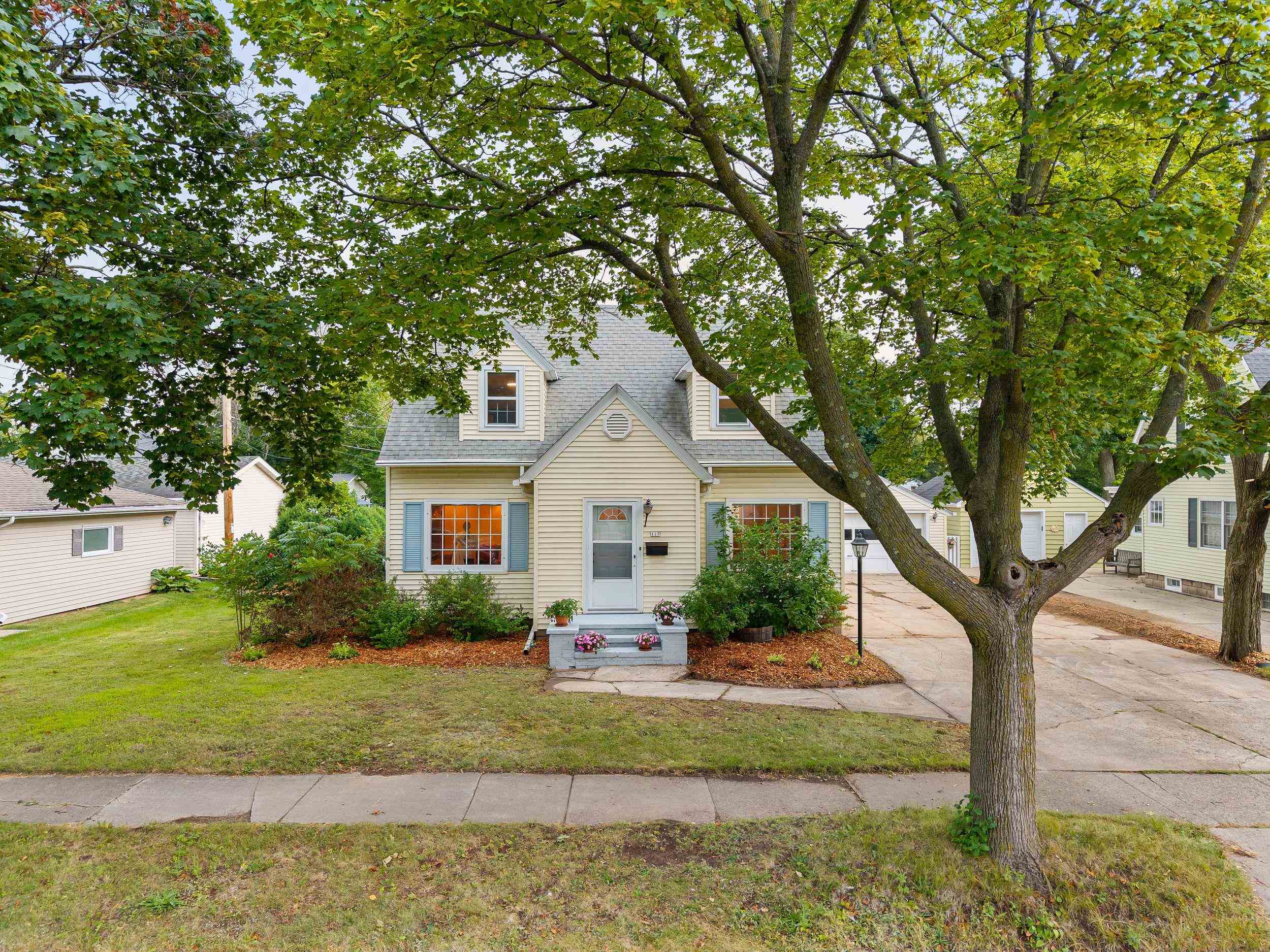 117 S LINCOLN Street