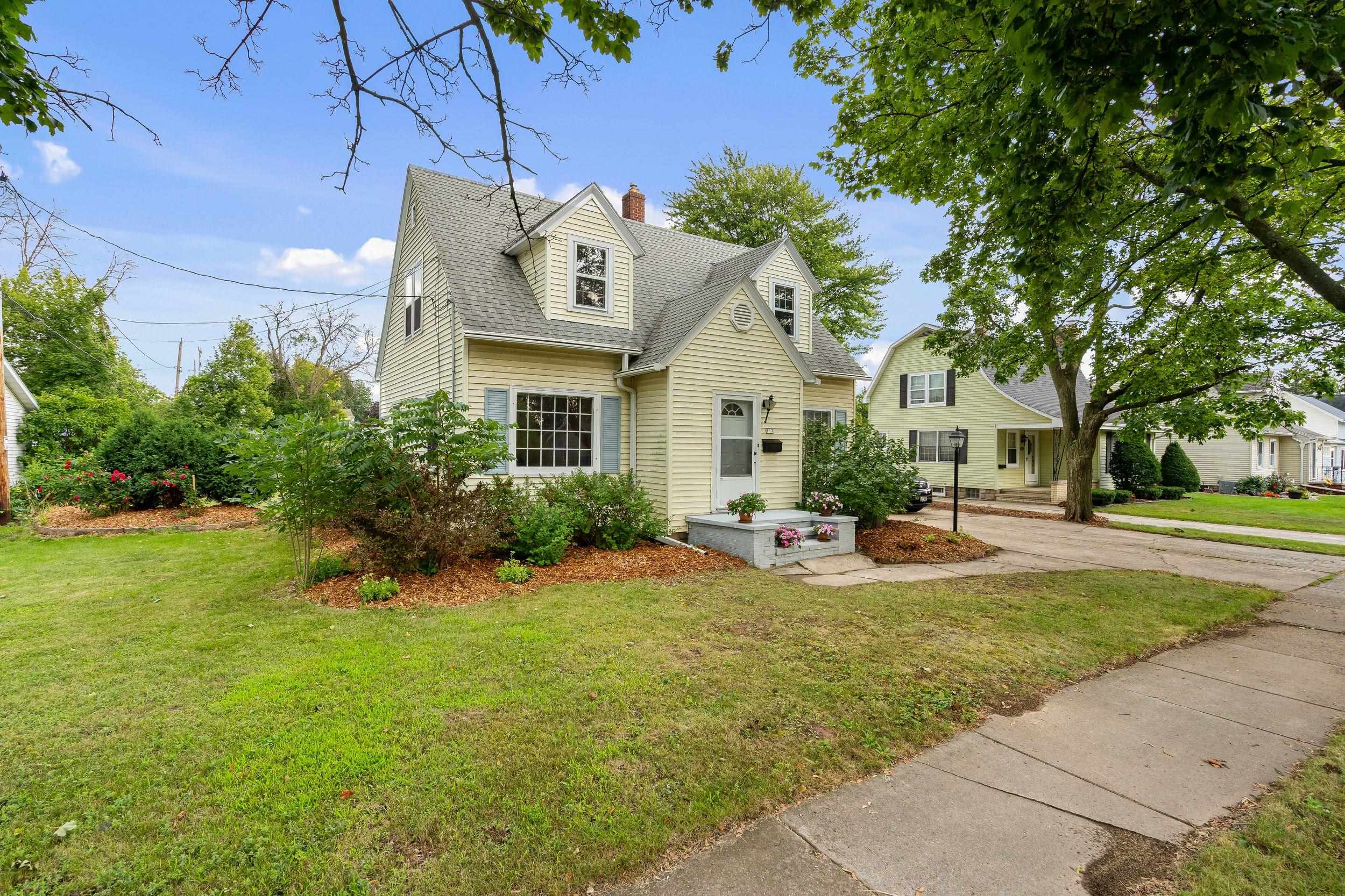 117 S LINCOLN Street