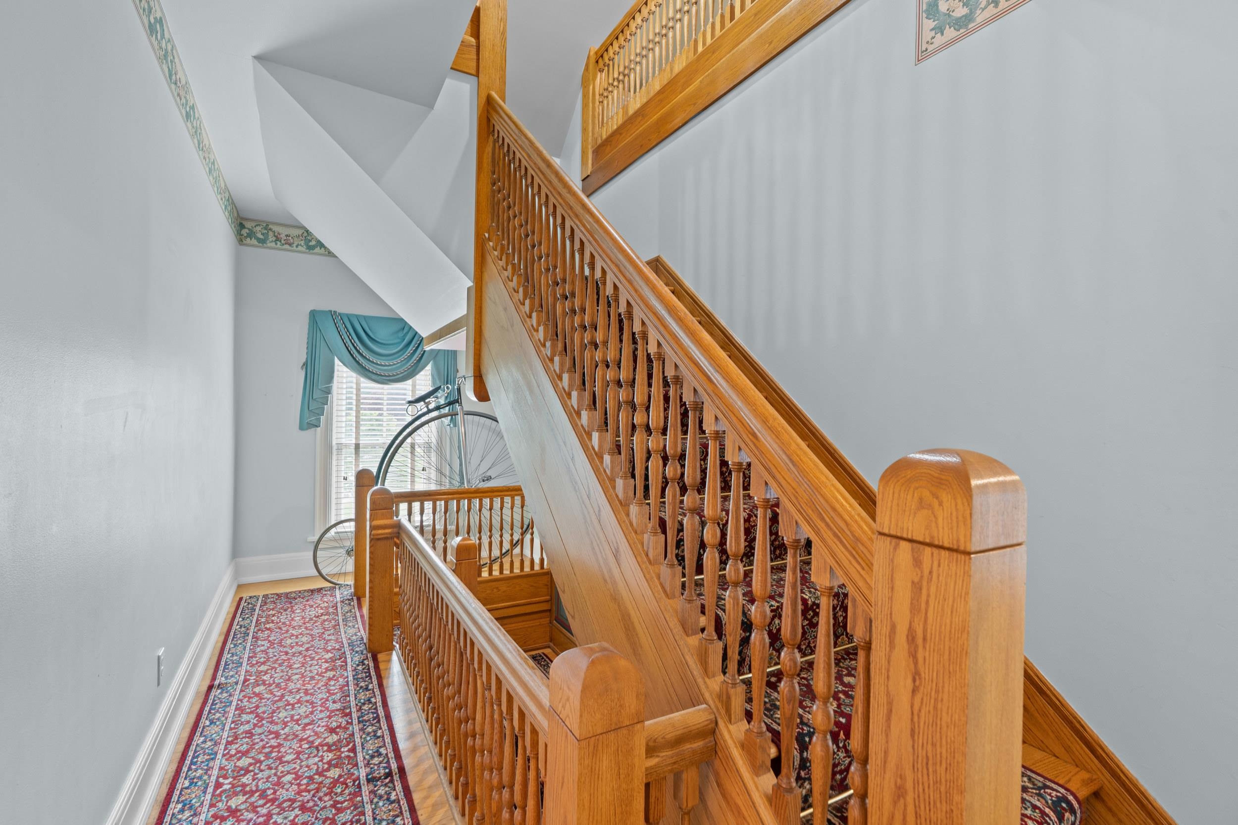 348 NAYMUT Street