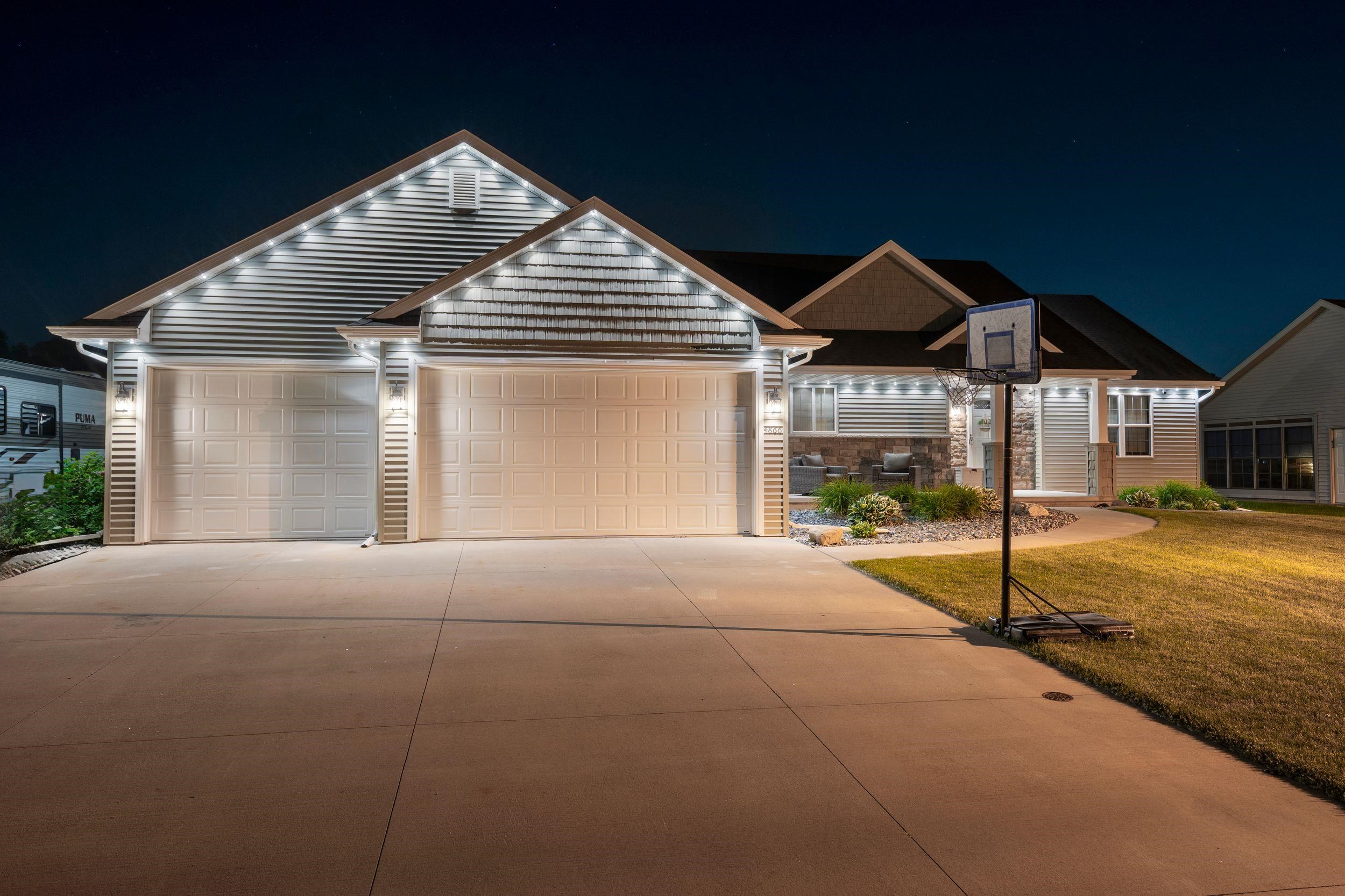 4866 N WREN Drive