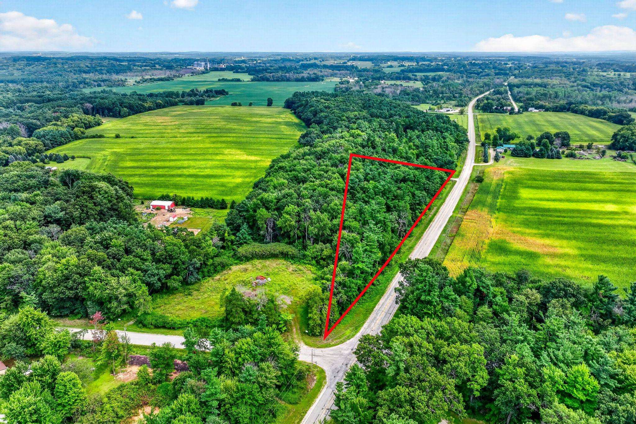 E8566 COUNTY ROAD H