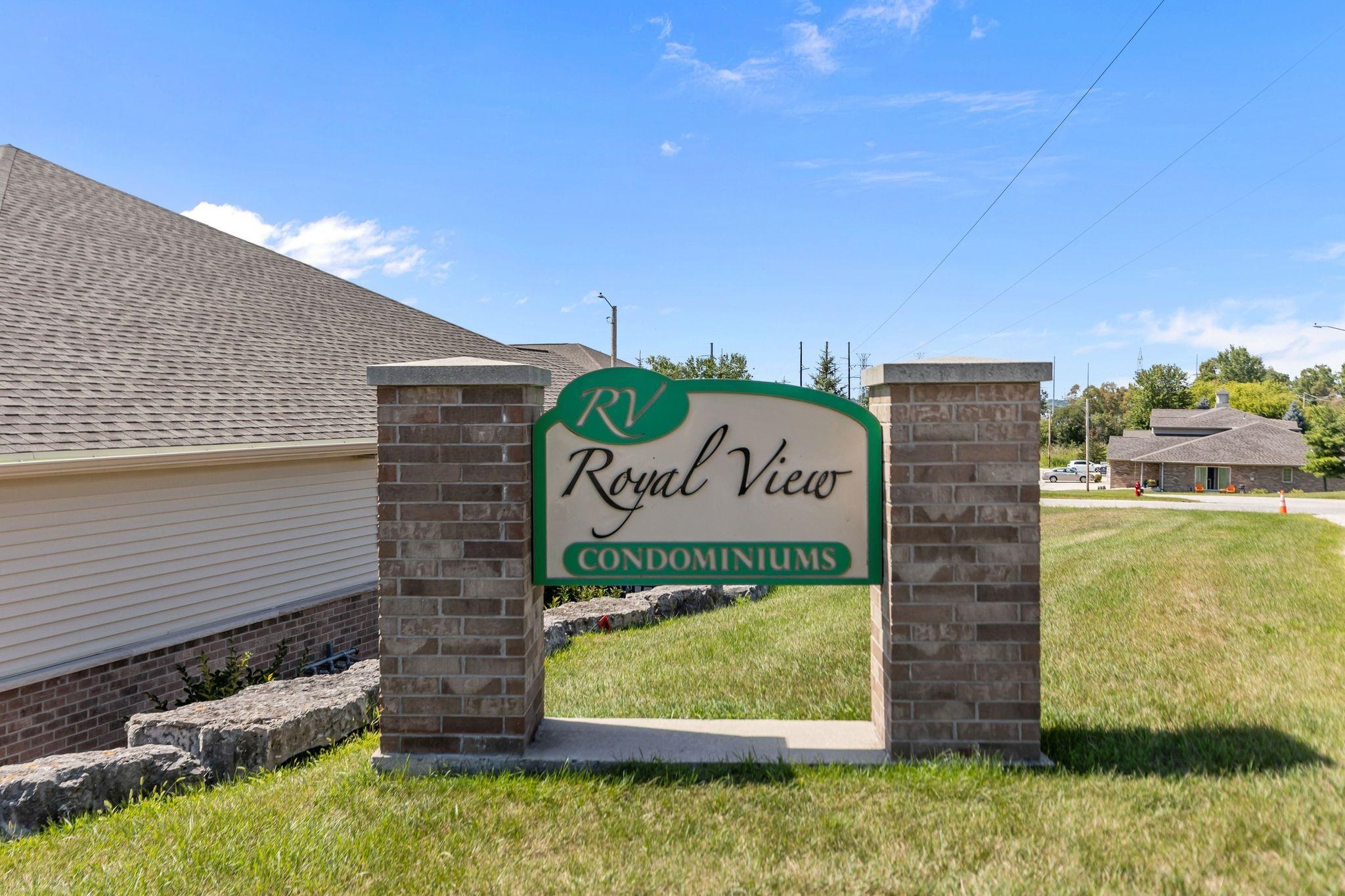 2157 ROYAL CREST Circle Unit: 1