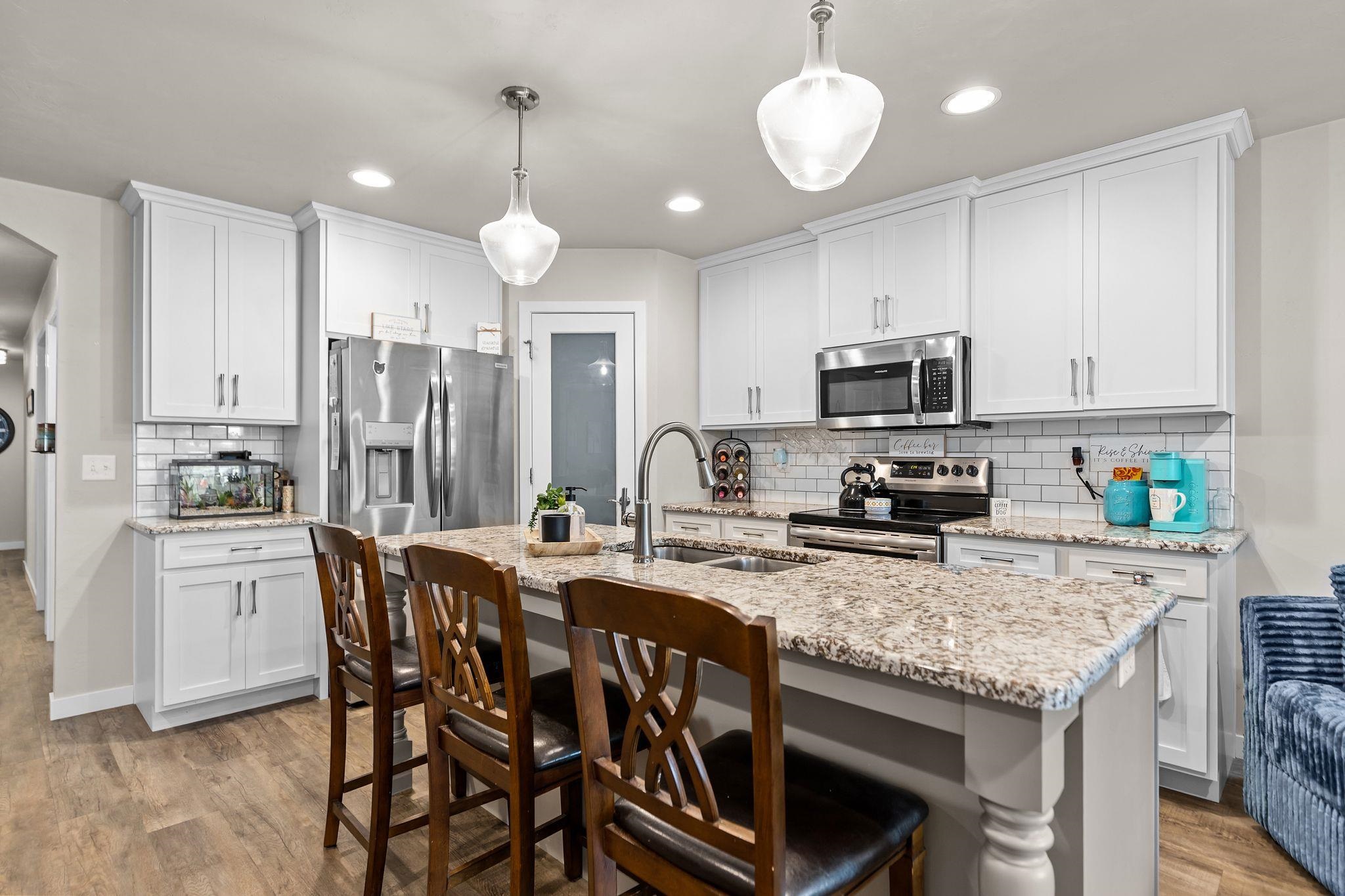 2157 ROYAL CREST Circle Unit: 1