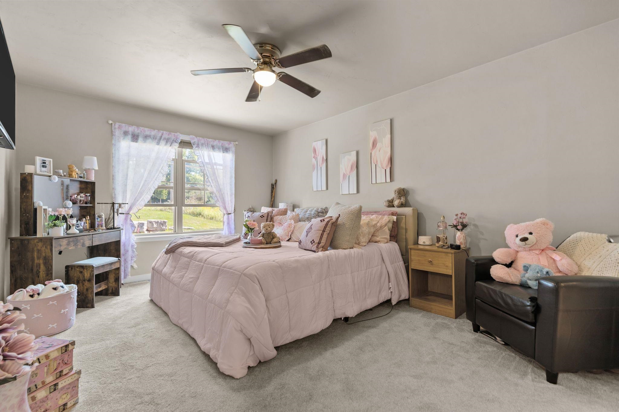 2157 ROYAL CREST Circle Unit: 1