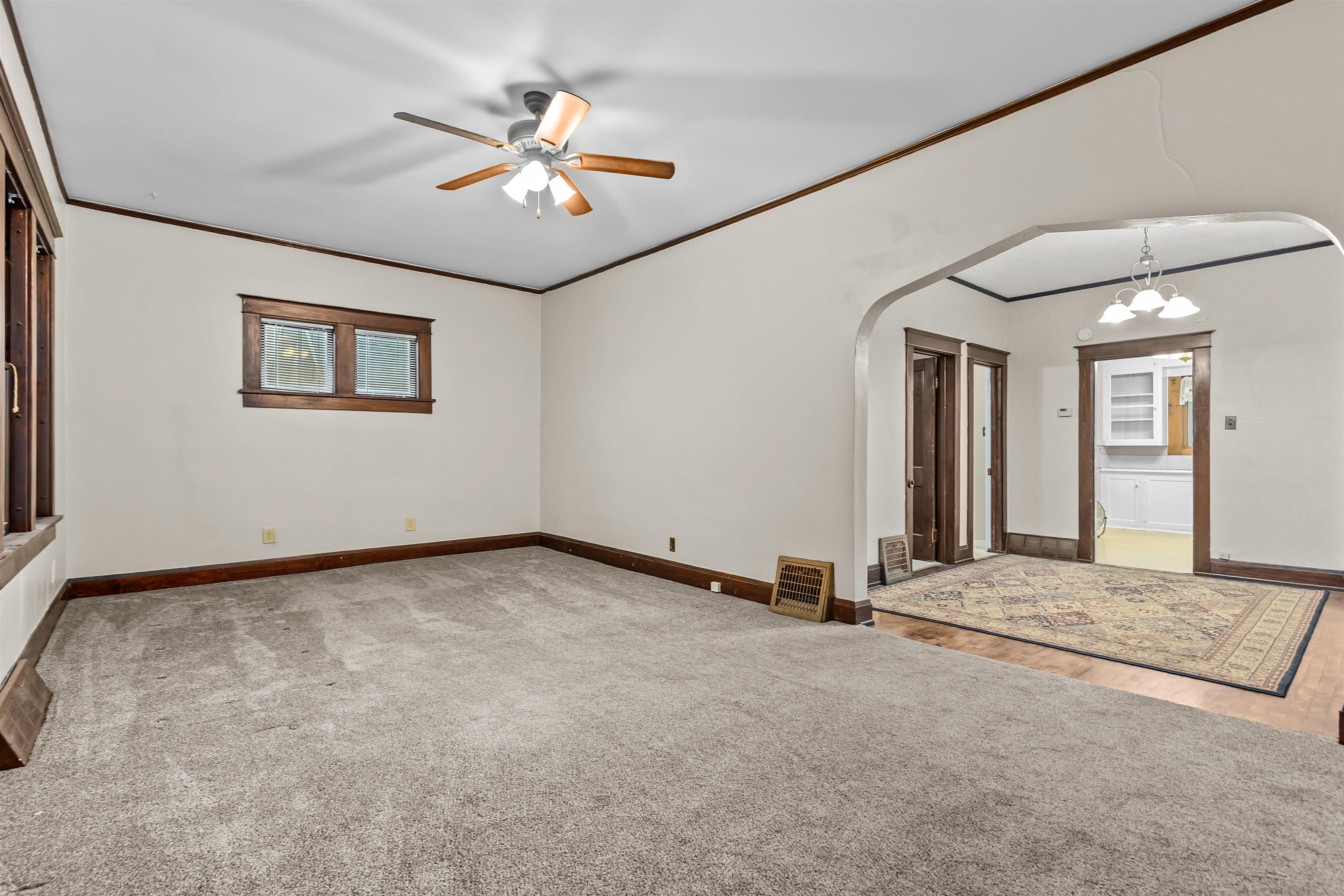 289 LEDGEVIEW Avenue