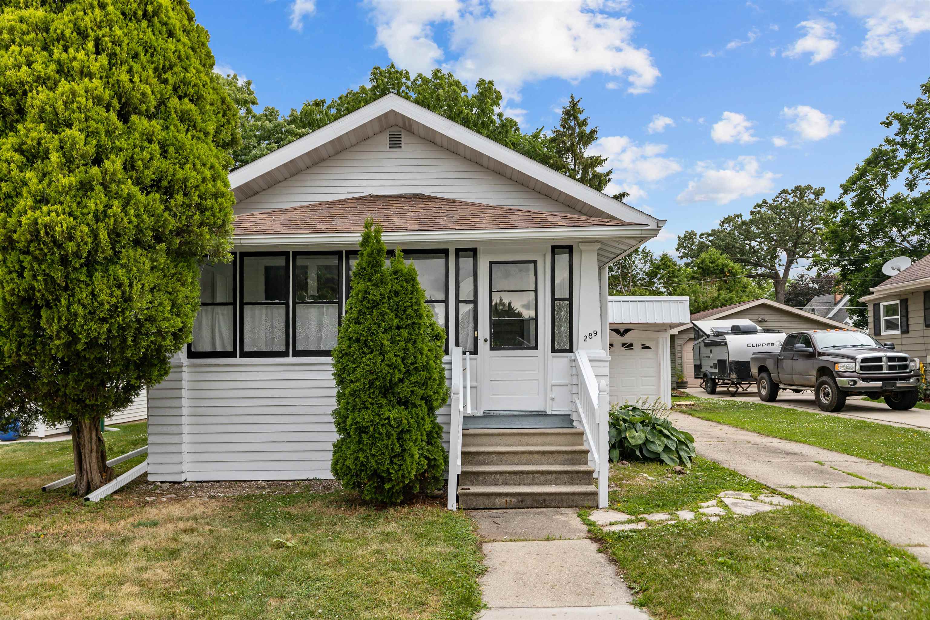 289 LEDGEVIEW Avenue