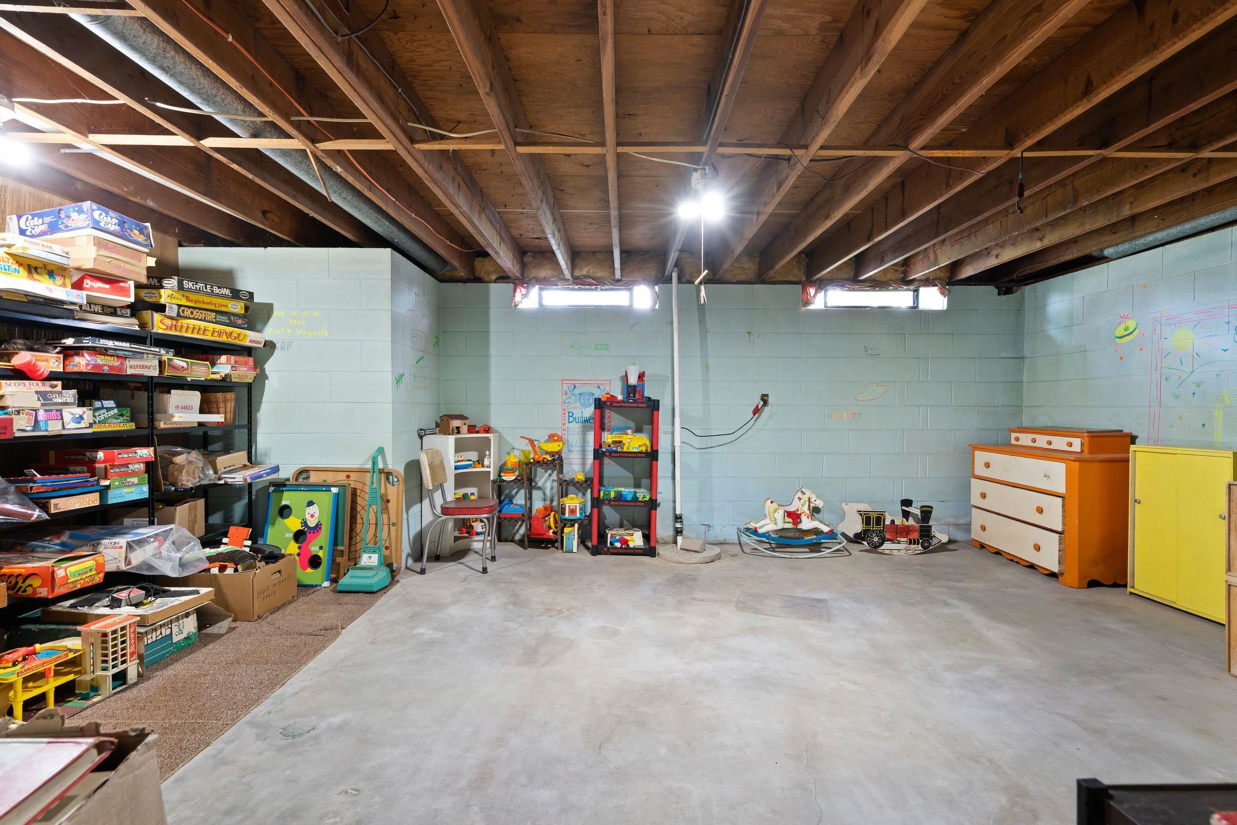 245 DARBOY Road