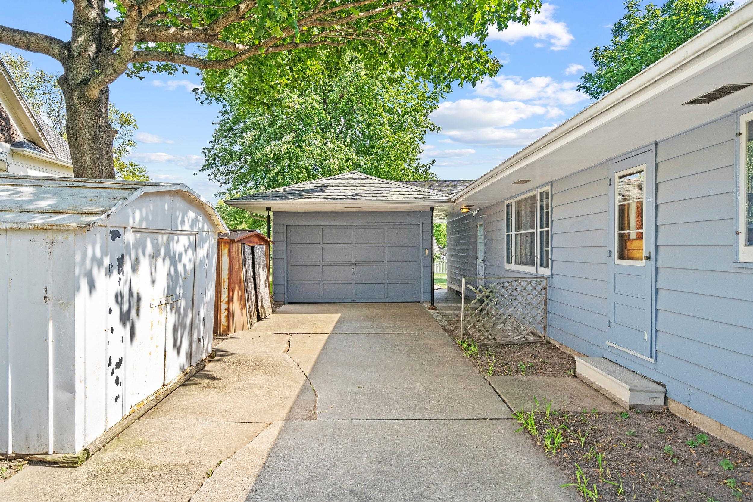 245 DARBOY Road
