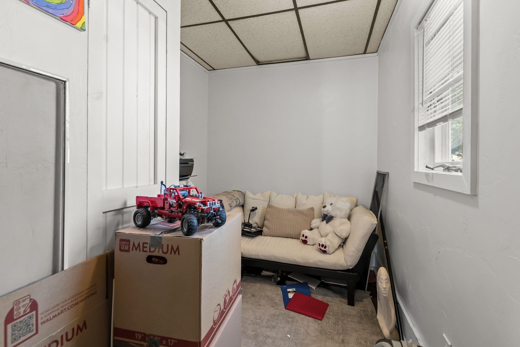 22 E 12TH Street