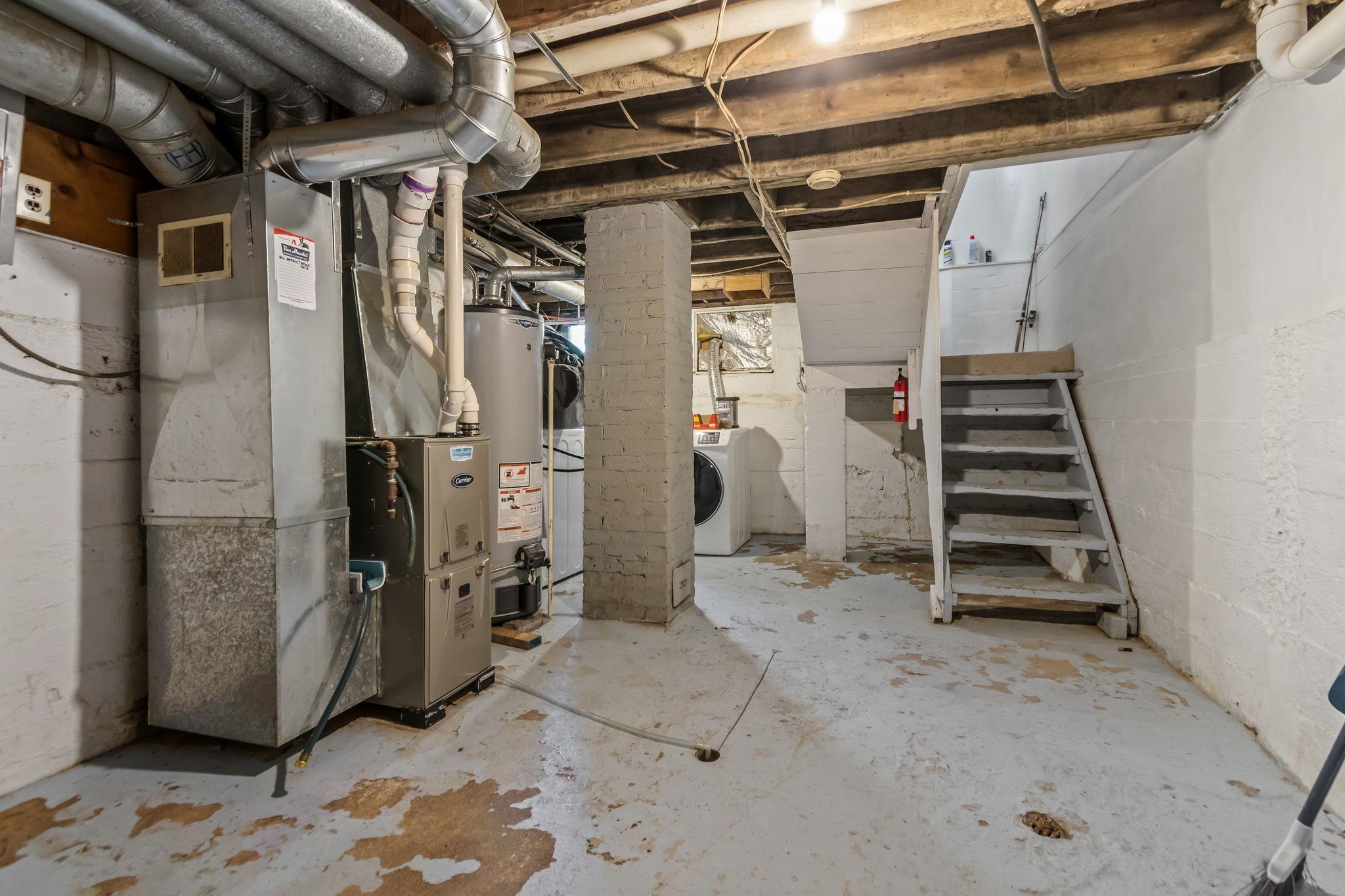 22 E 12TH Street