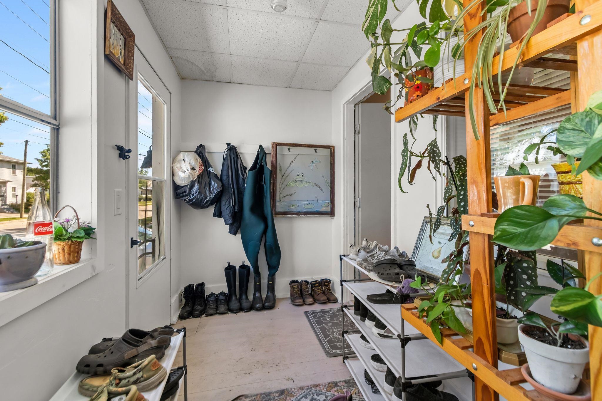 22 E 12TH Street